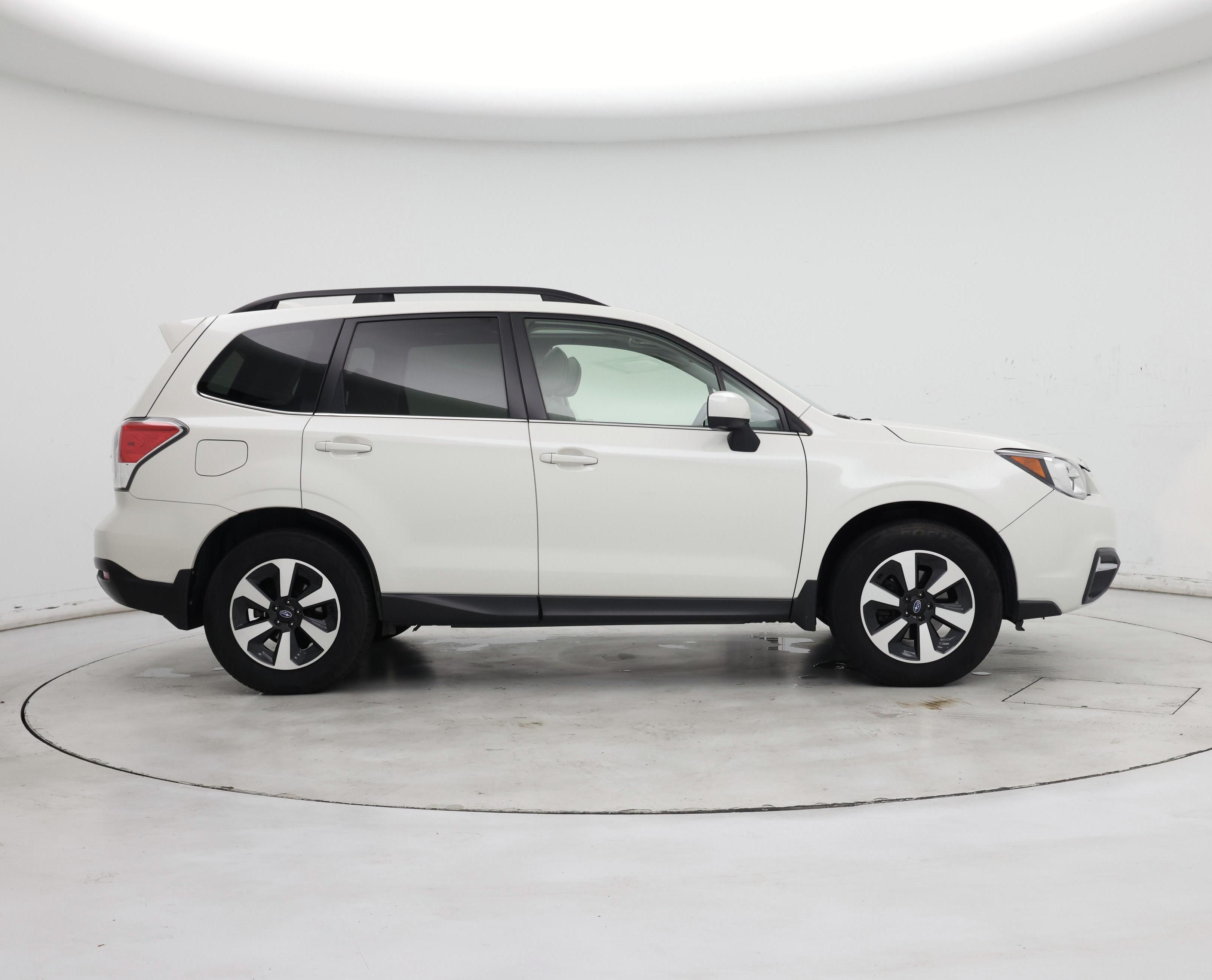Thumbnail: 2017 Subaru Forester - 7