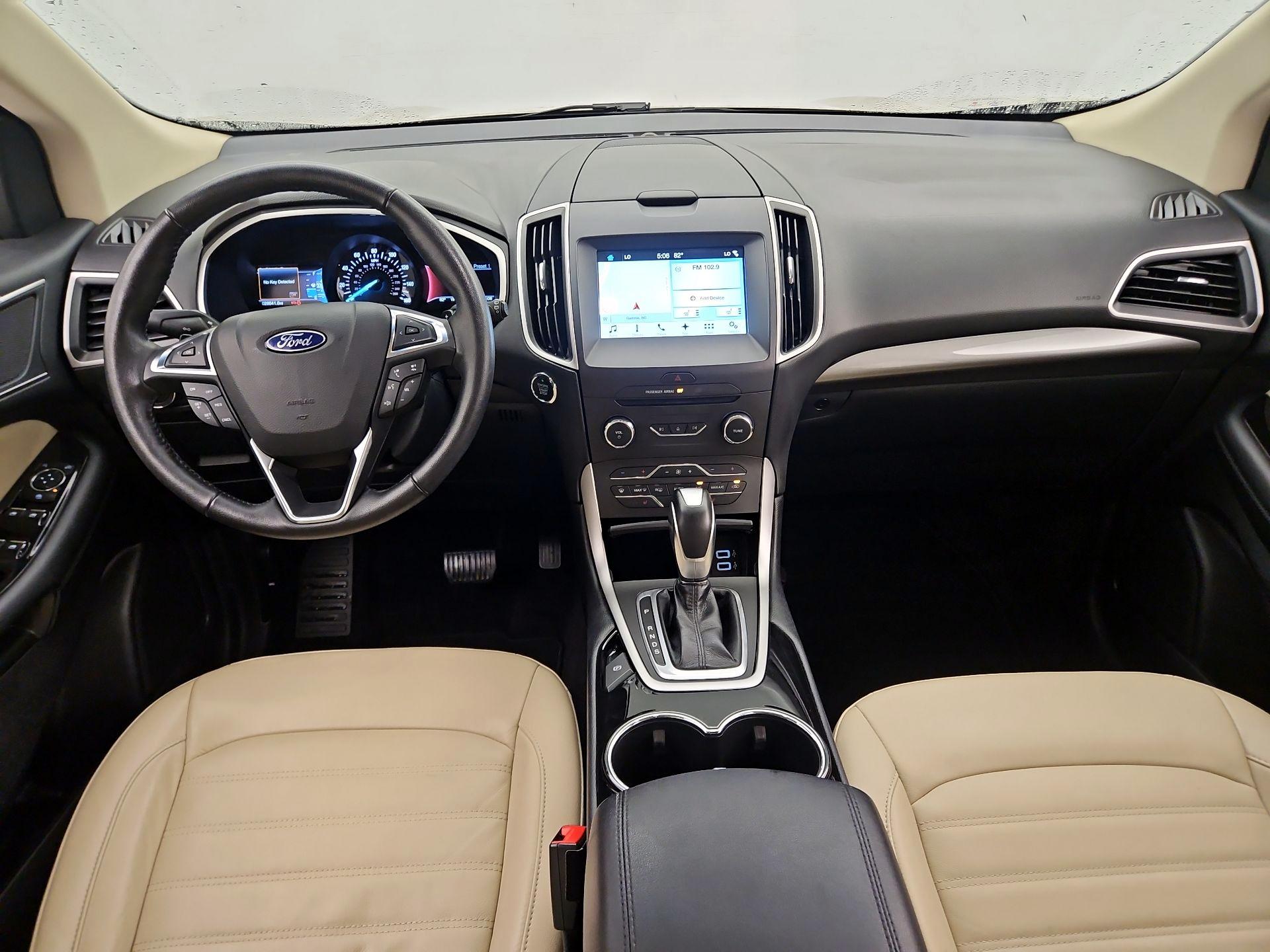 Thumbnail: 2017 Ford Edge - 9