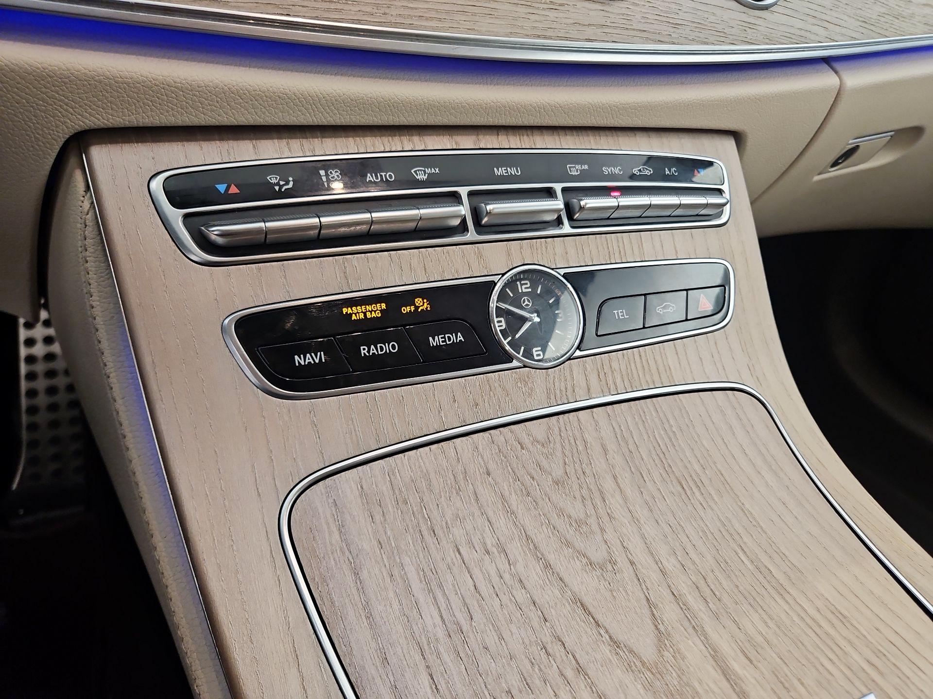 Thumbnail: 2018 Mercedes-Benz E-Class - 17