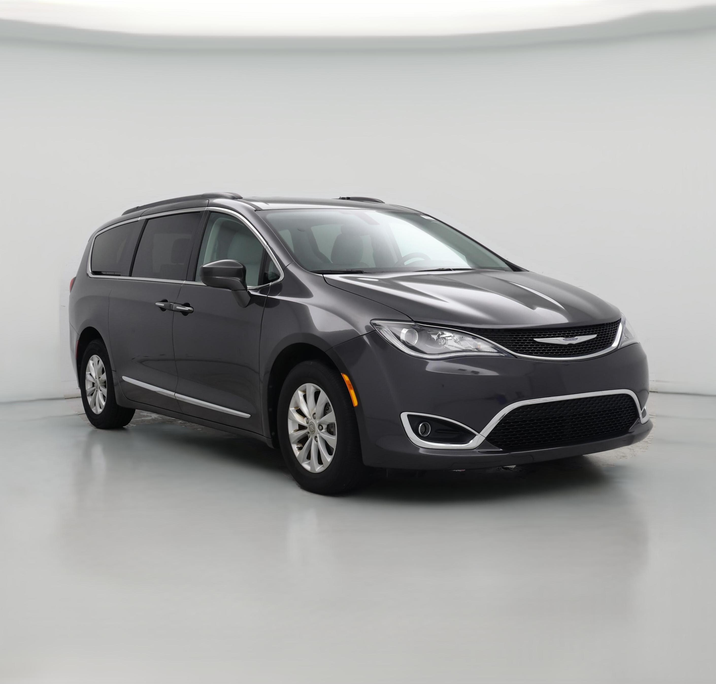 Thumbnail: 2017 Chrysler Pacifica - 1
