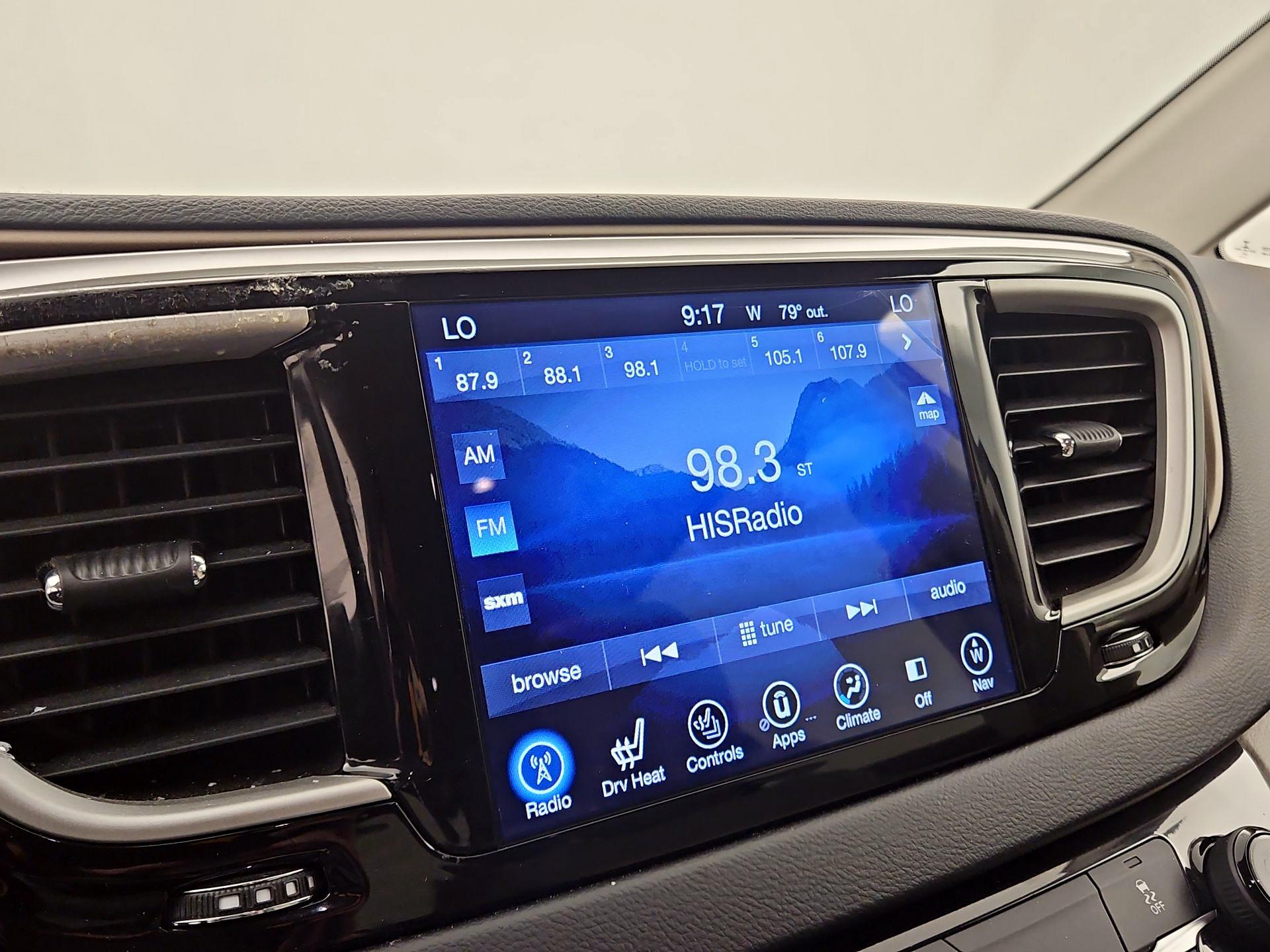 Thumbnail: 2017 Chrysler Pacifica - 16