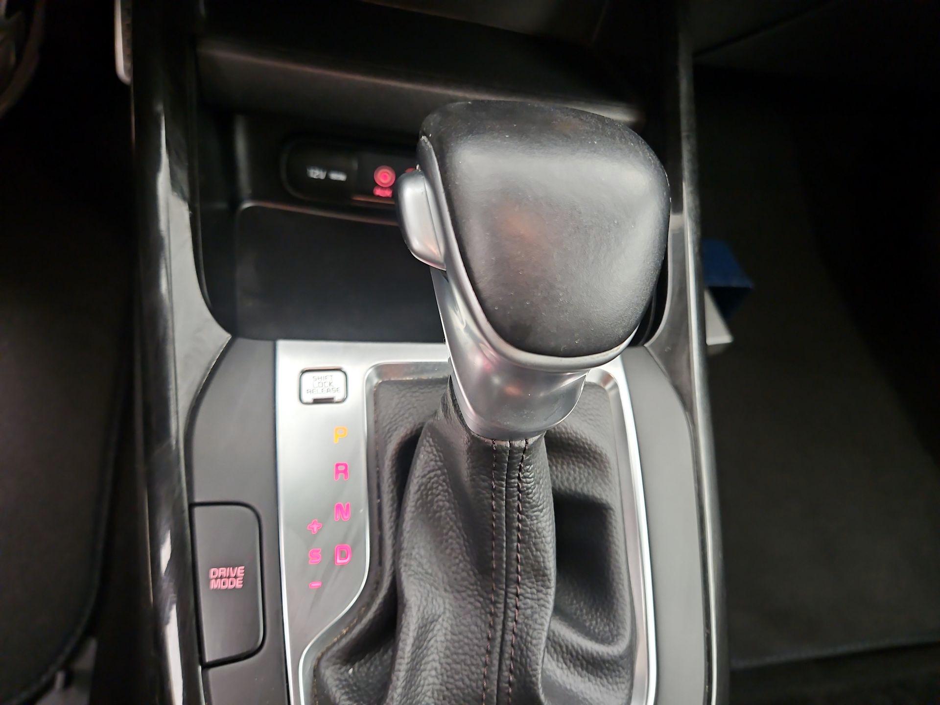 Thumbnail: 2020 Kia Forte - 17