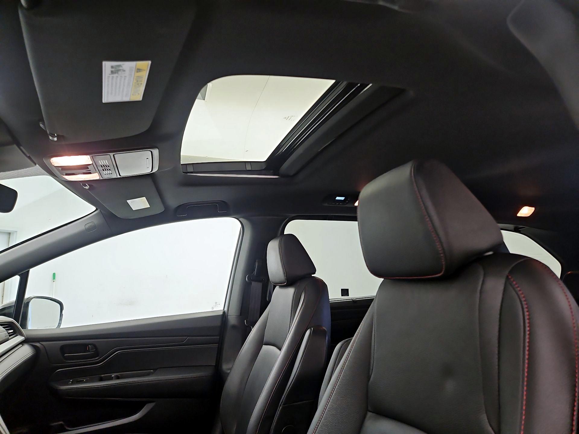 Thumbnail: 2023 Honda Odyssey - 19