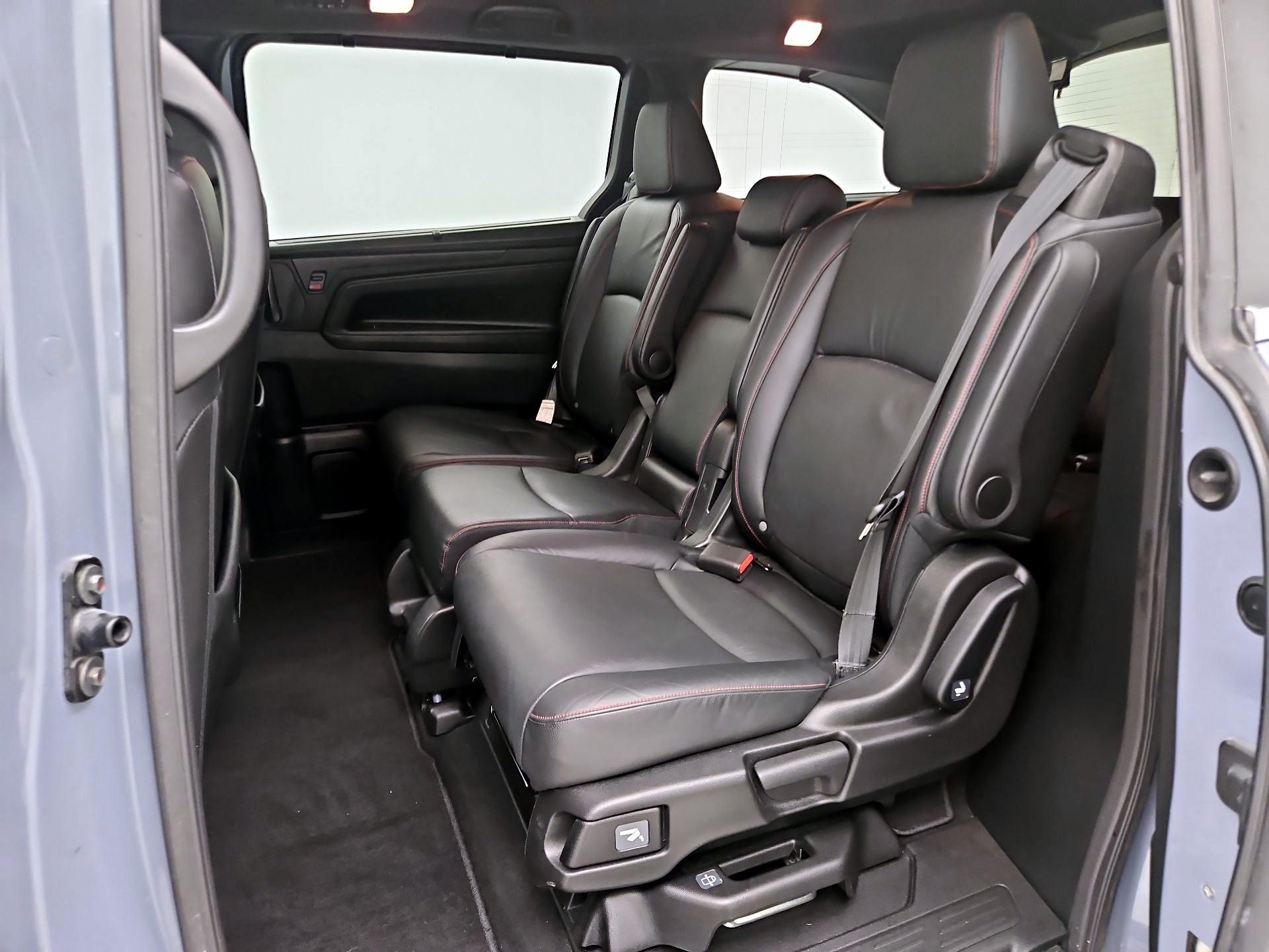 Thumbnail: 2023 Honda Odyssey - 20