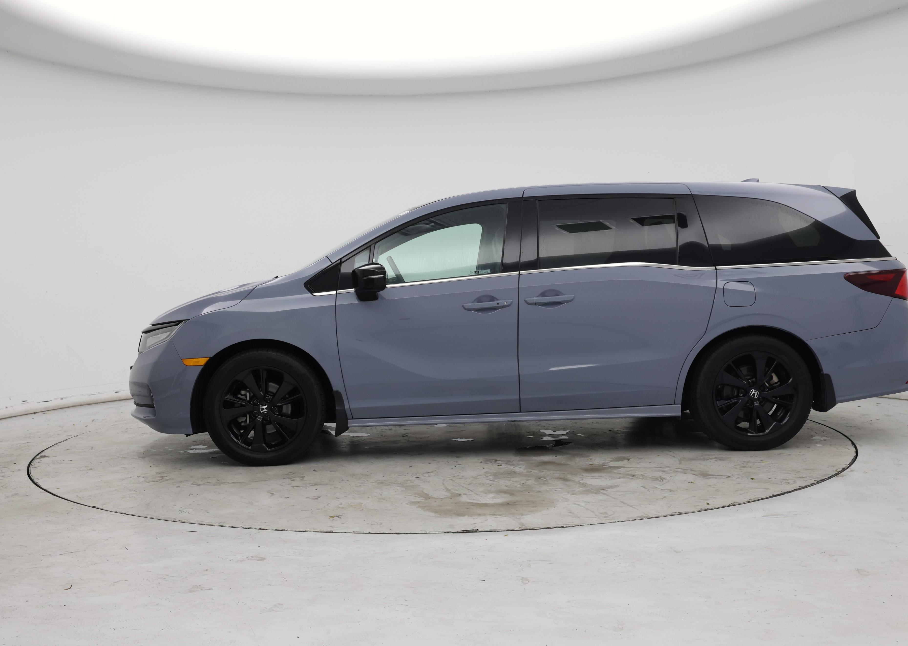 Thumbnail: 2023 Honda Odyssey - 3