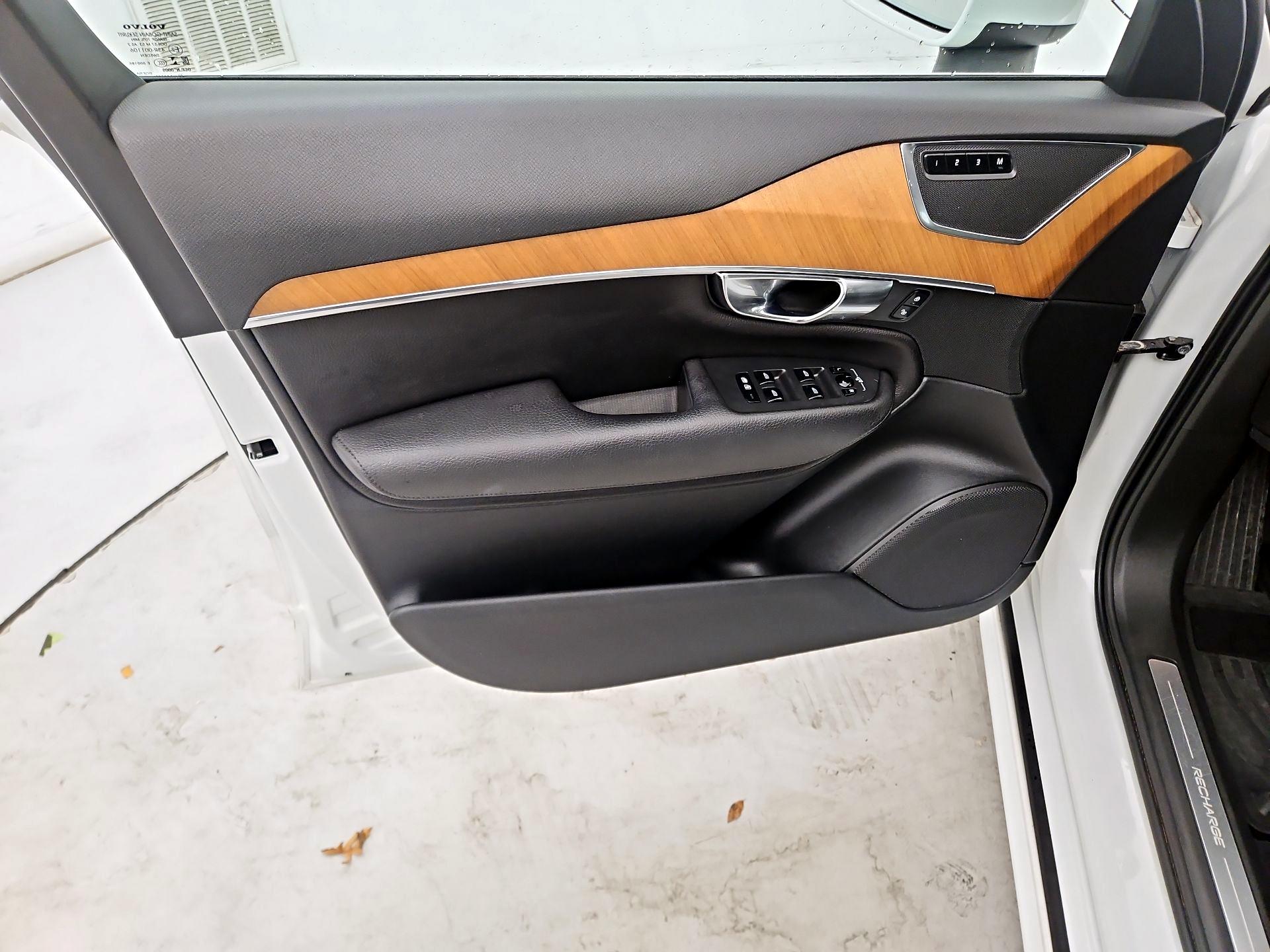 Thumbnail: 2021 Volvo XC90 - 12