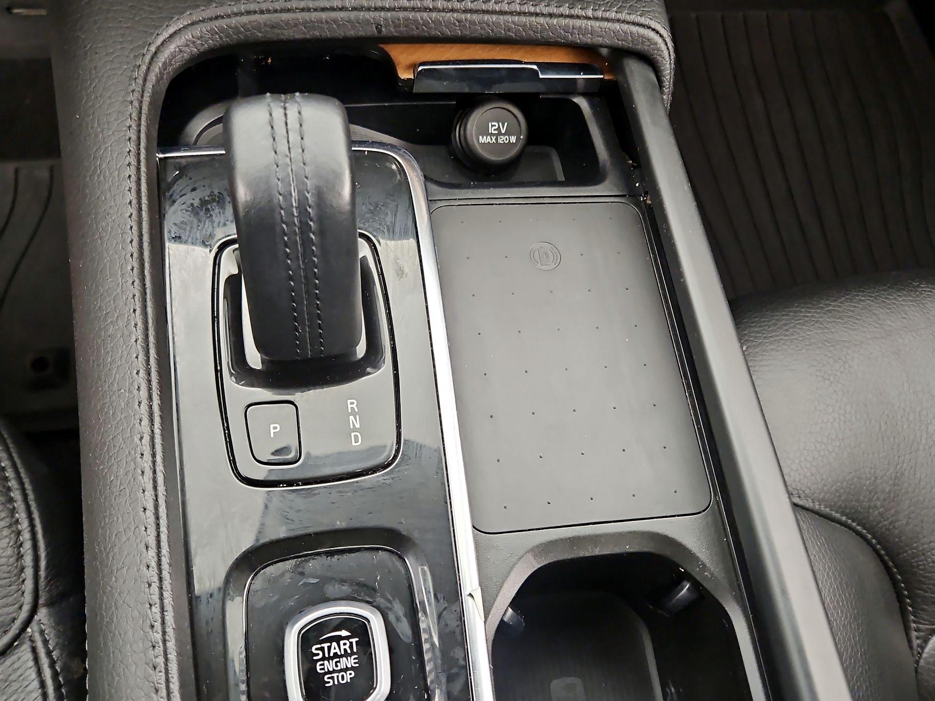 Thumbnail: 2021 Volvo XC90 - 17