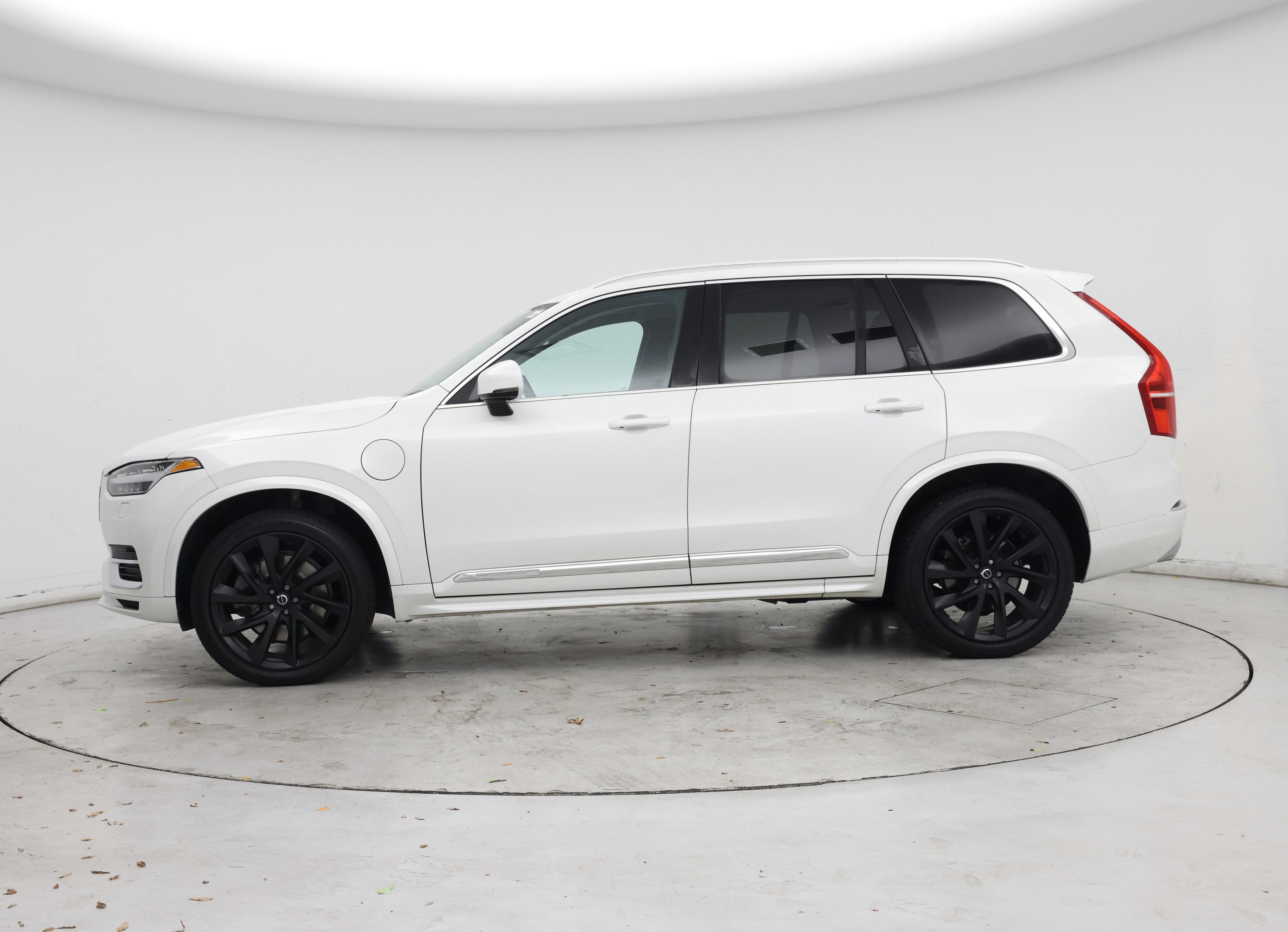 Thumbnail: 2021 Volvo XC90 - 3