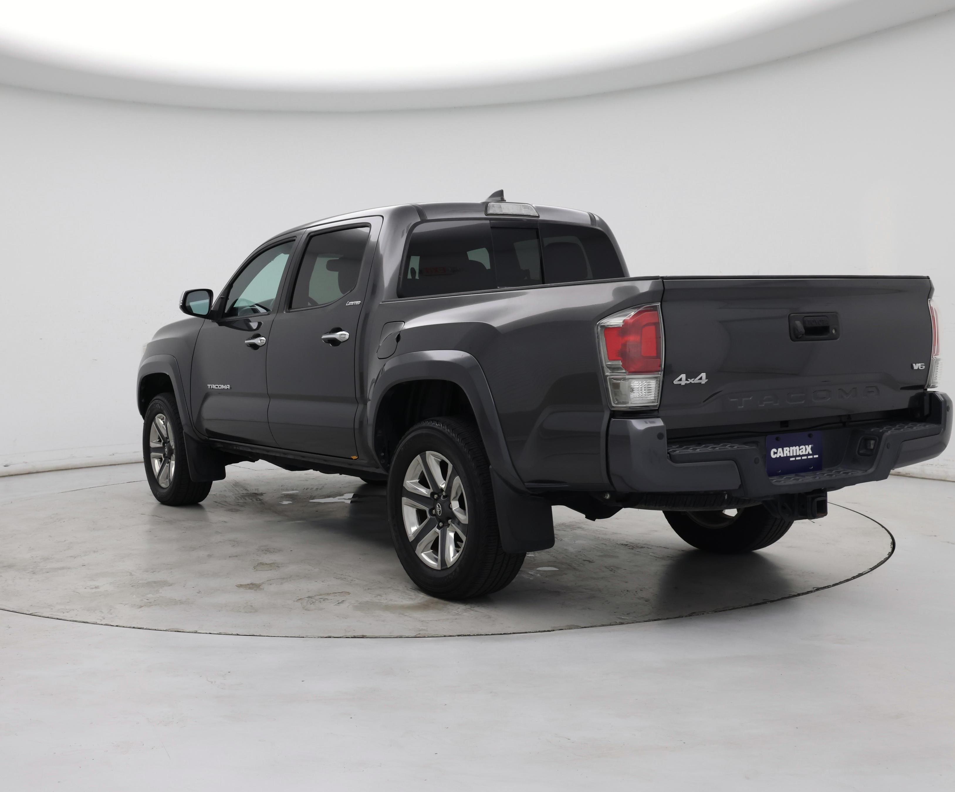 Thumbnail: 2017 Toyota Tacoma - 2