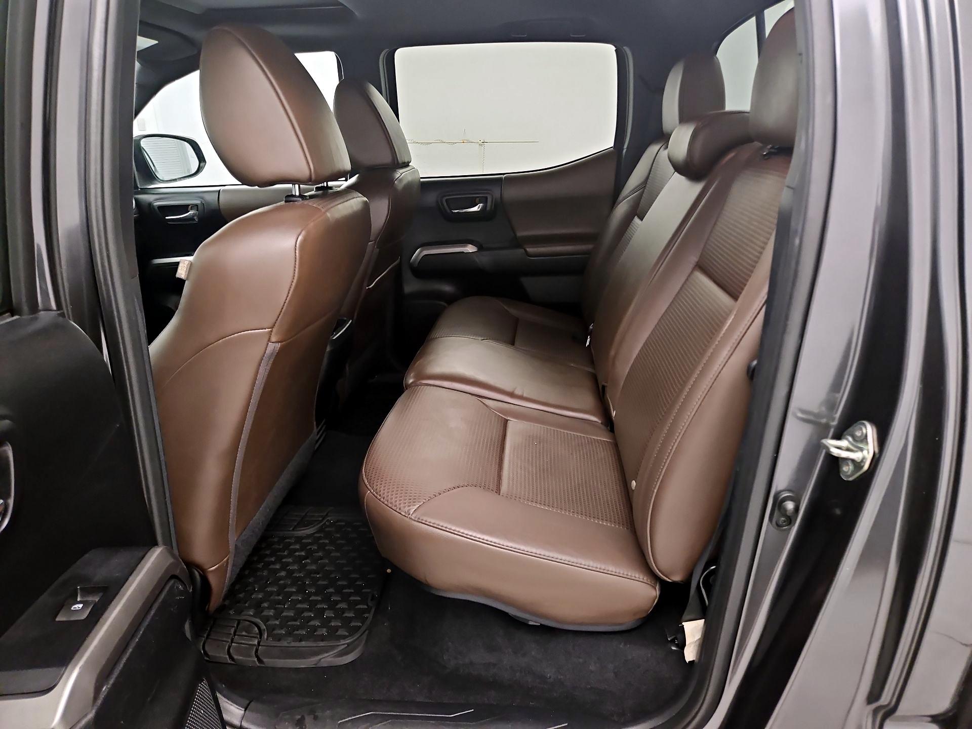 Thumbnail: 2017 Toyota Tacoma - 19