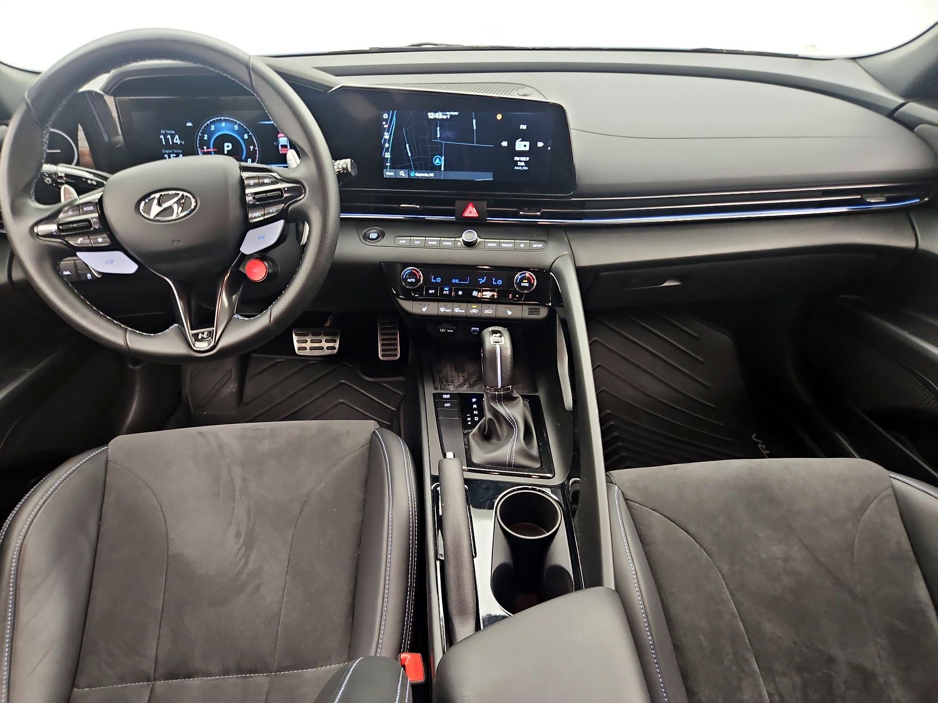 Thumbnail: 2022 Hyundai Elantra - 9