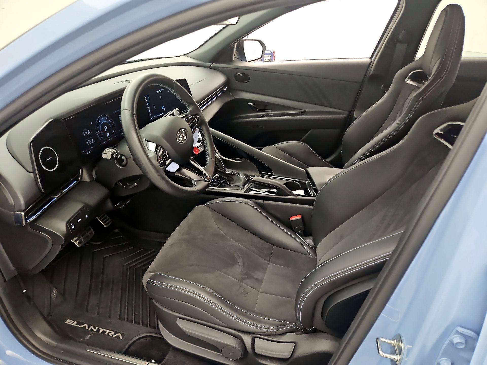 Thumbnail: 2022 Hyundai Elantra - 11
