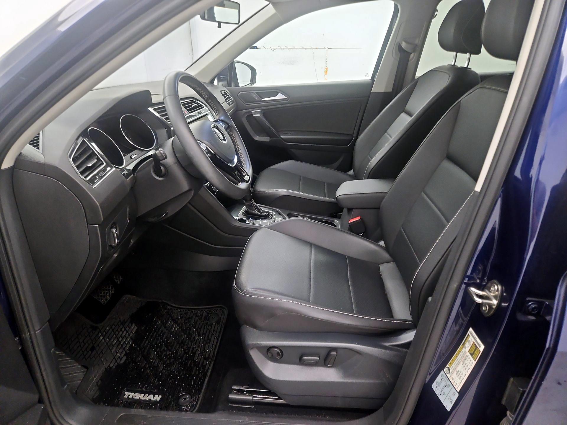 Thumbnail: 2021 Volkswagen Tiguan - 11