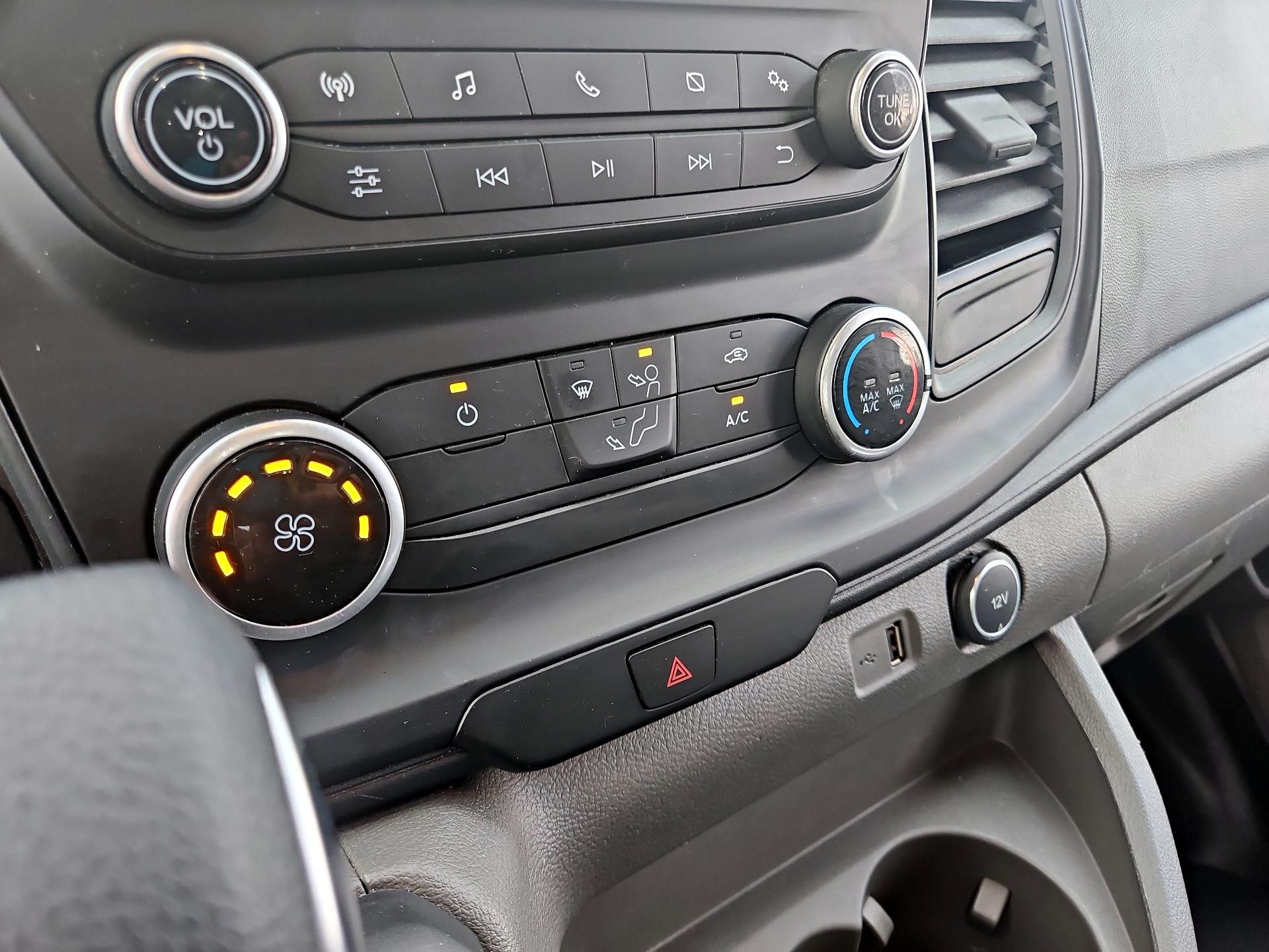 Thumbnail: 2020 Ford Transit Series - 16