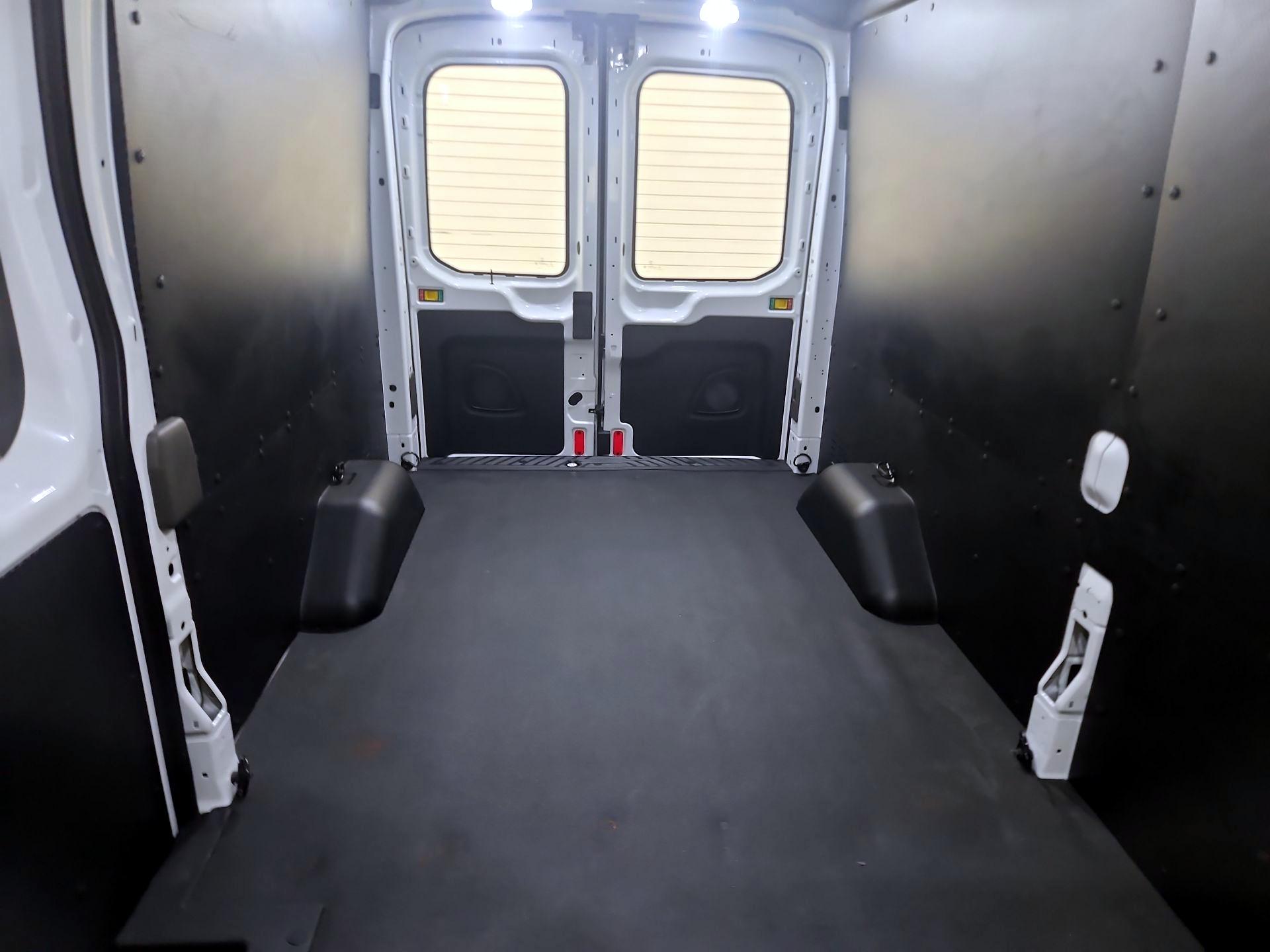 Thumbnail: 2020 Ford Transit Series - 19
