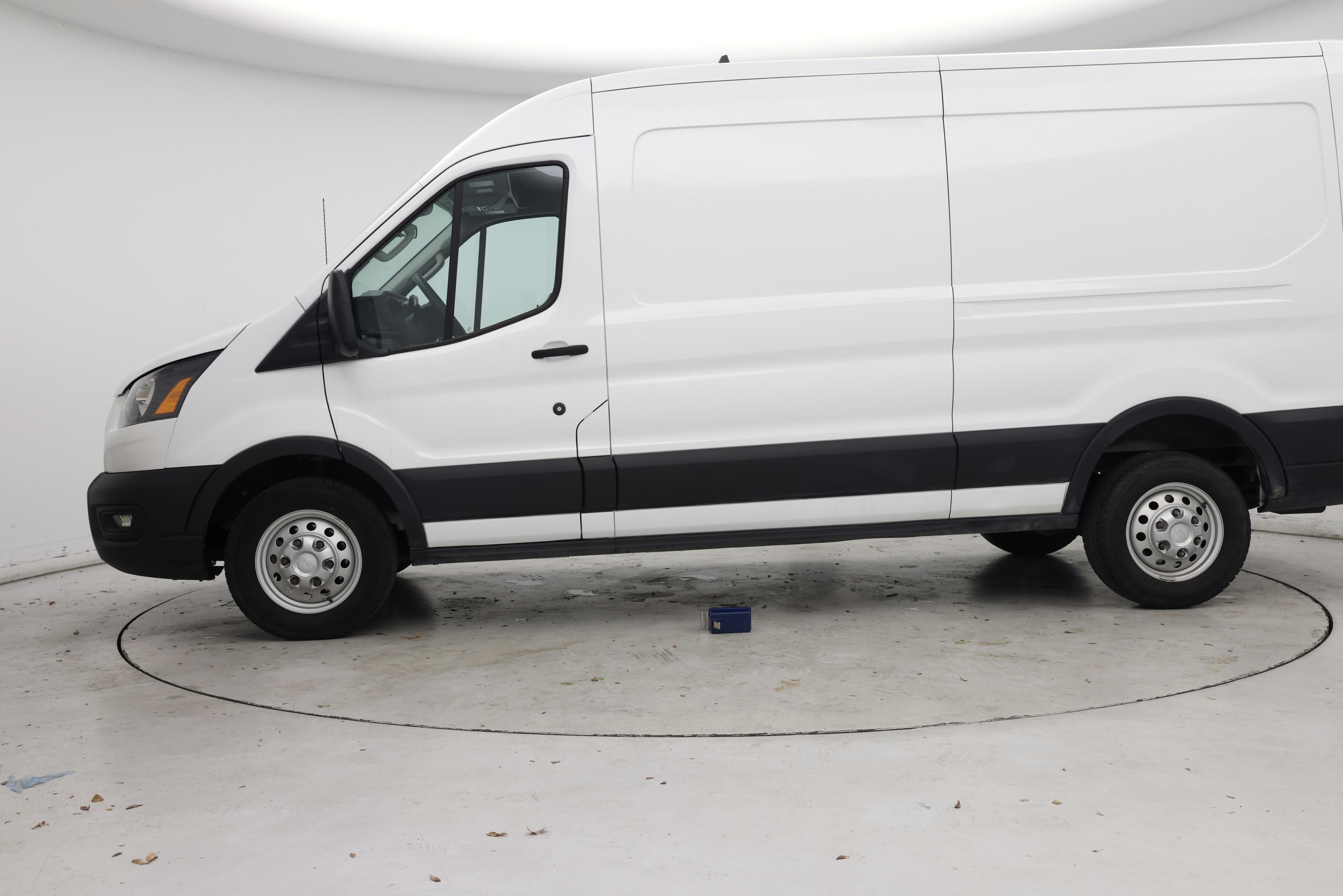 Thumbnail: 2020 Ford Transit Series - 3