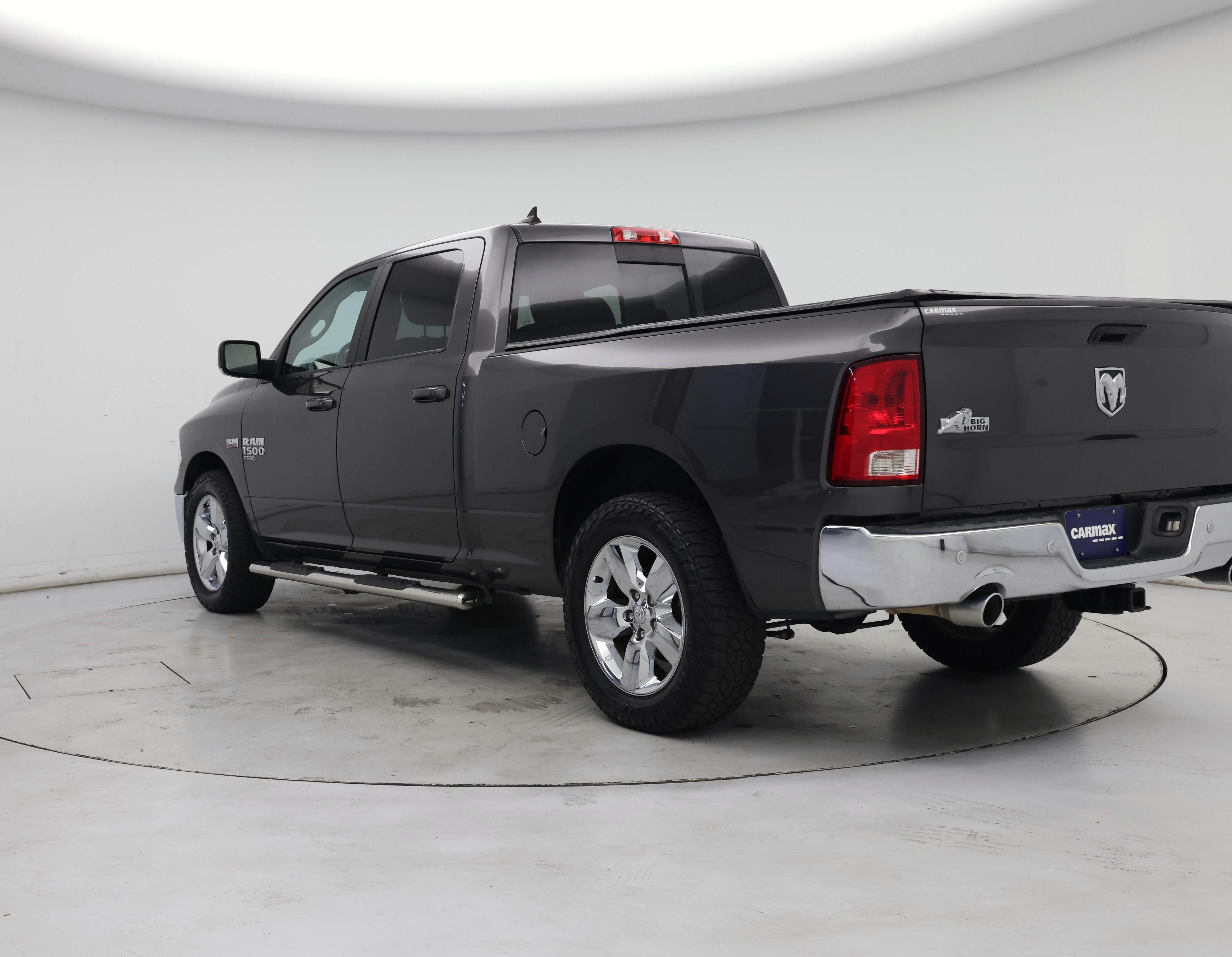 Thumbnail: 2019 RAM 1500 Classic - 2