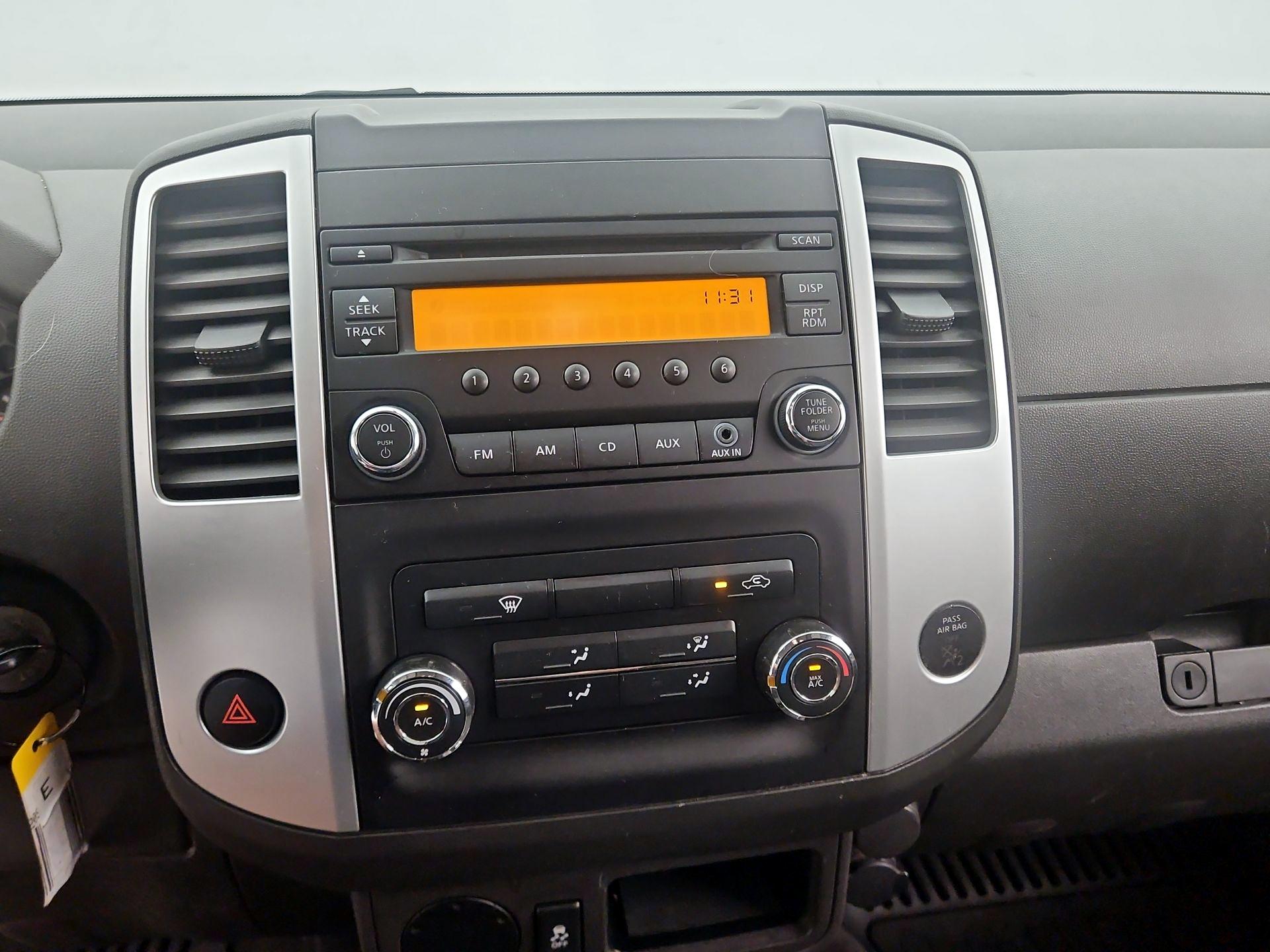 Thumbnail: 2015 Nissan Frontier - 14
