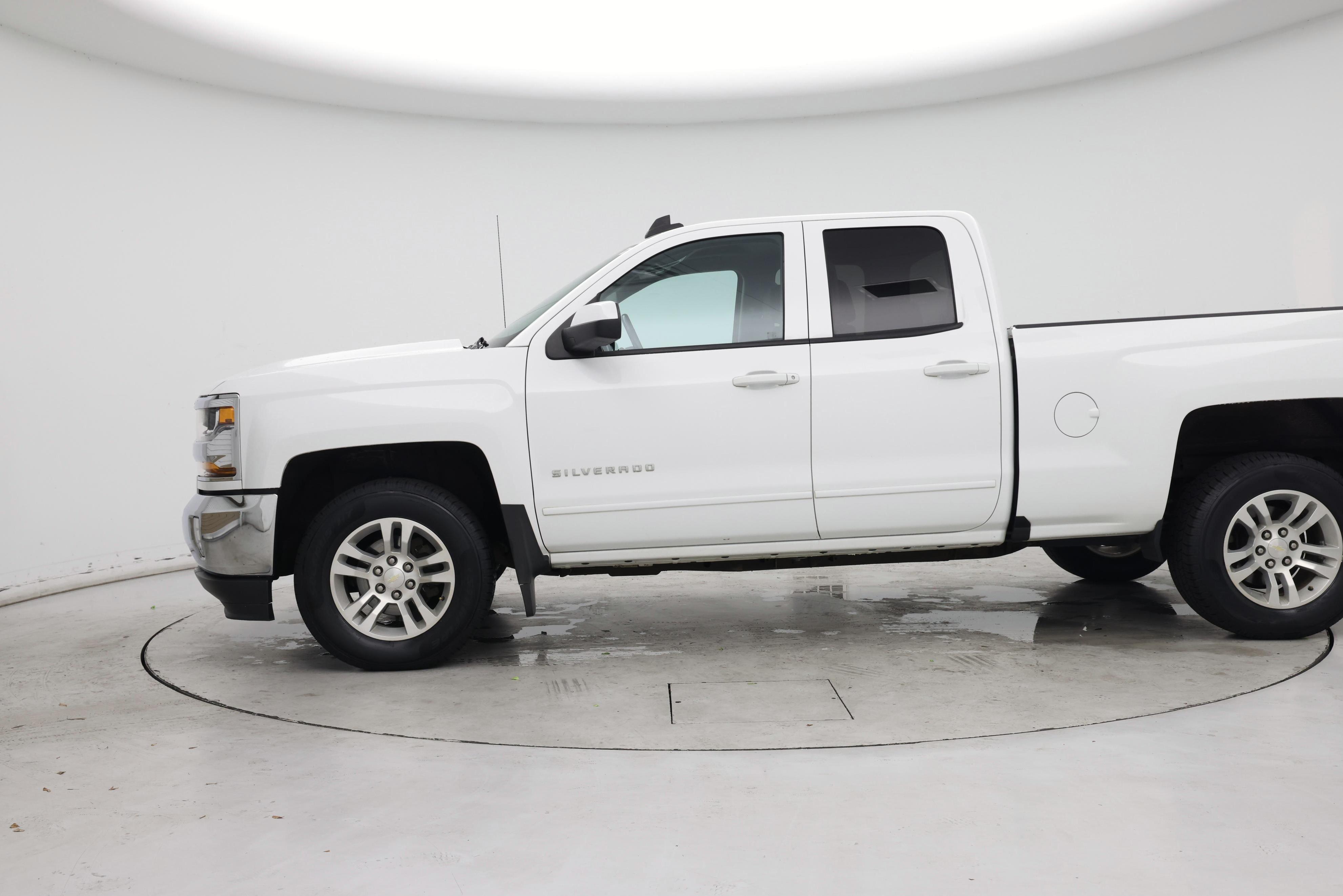 Thumbnail: 2019 Chevrolet Silverado 1500 - 3