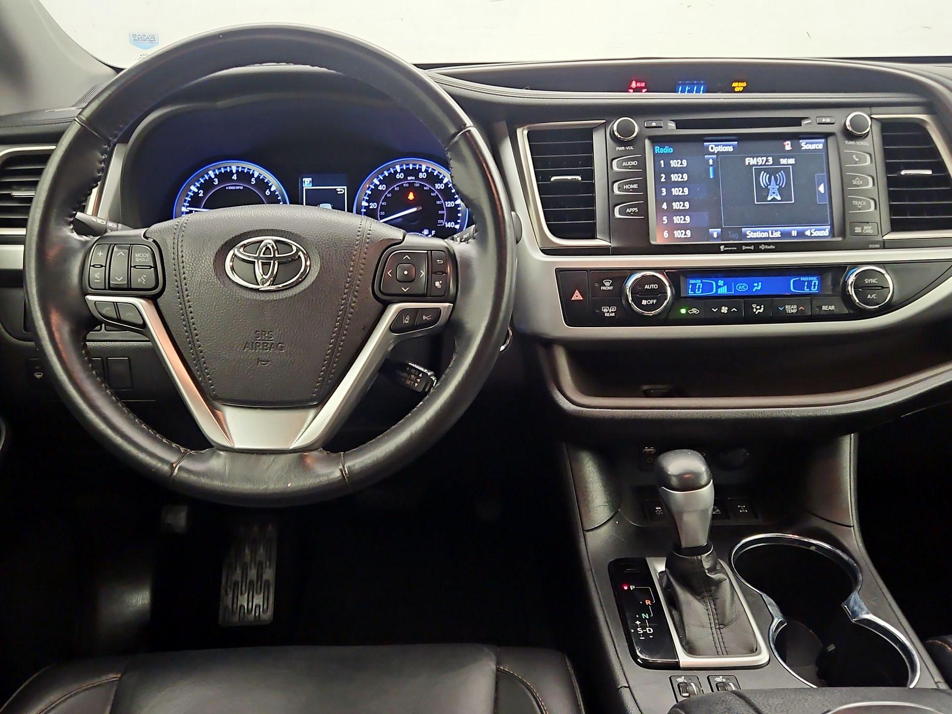 Thumbnail: 2019 Toyota Highlander - 10