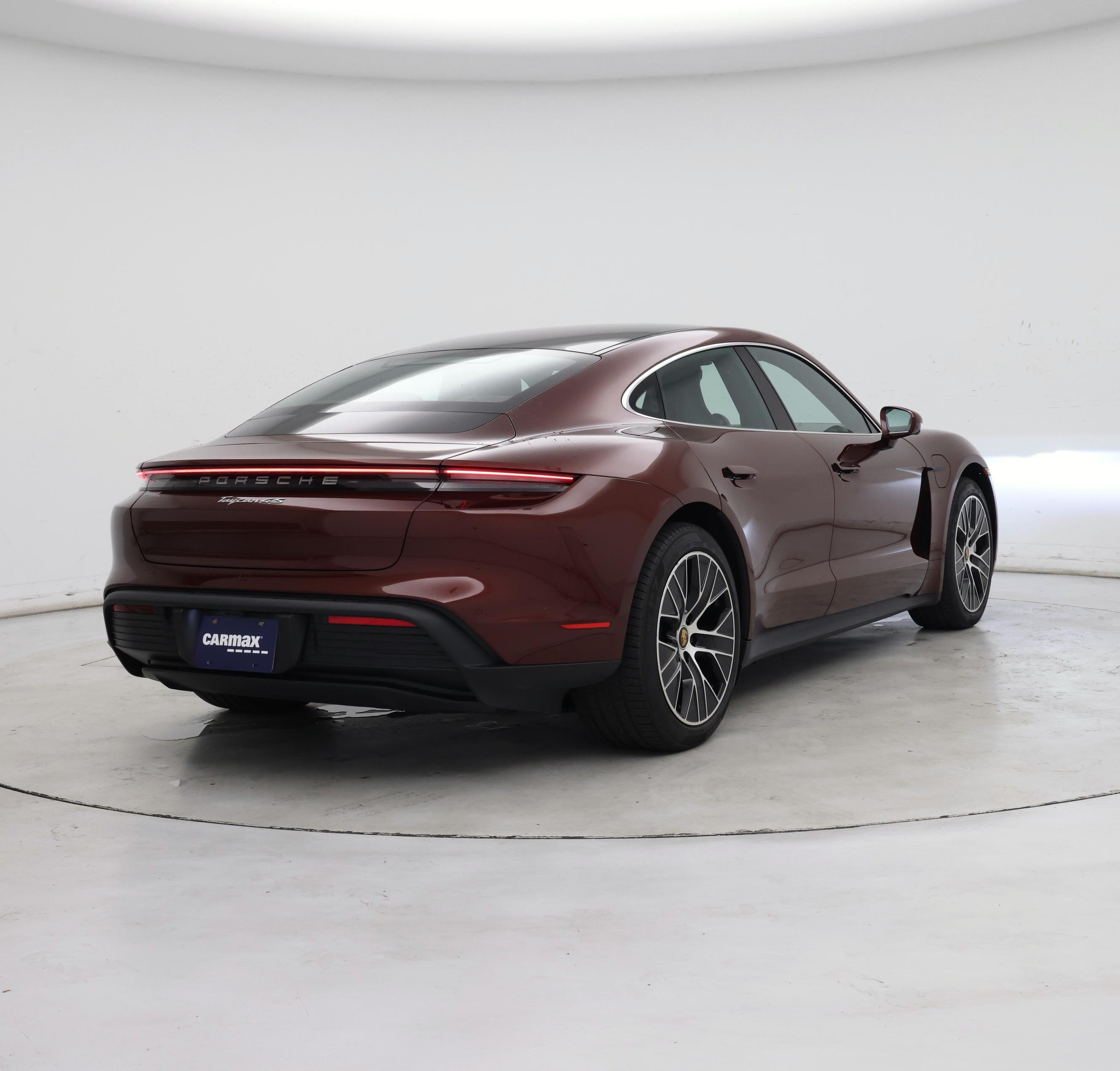 Thumbnail: 2022 Porsche Taycan - 8