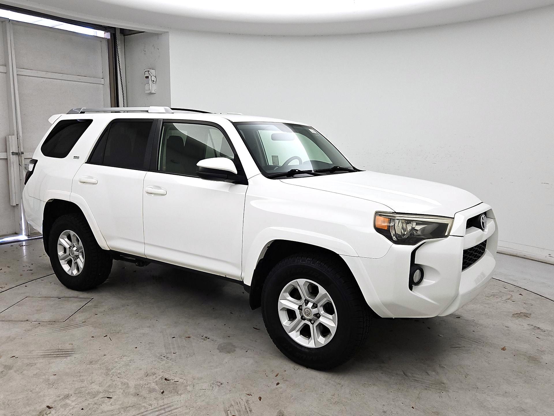 Thumbnail: 2016 Toyota 4Runner - 1