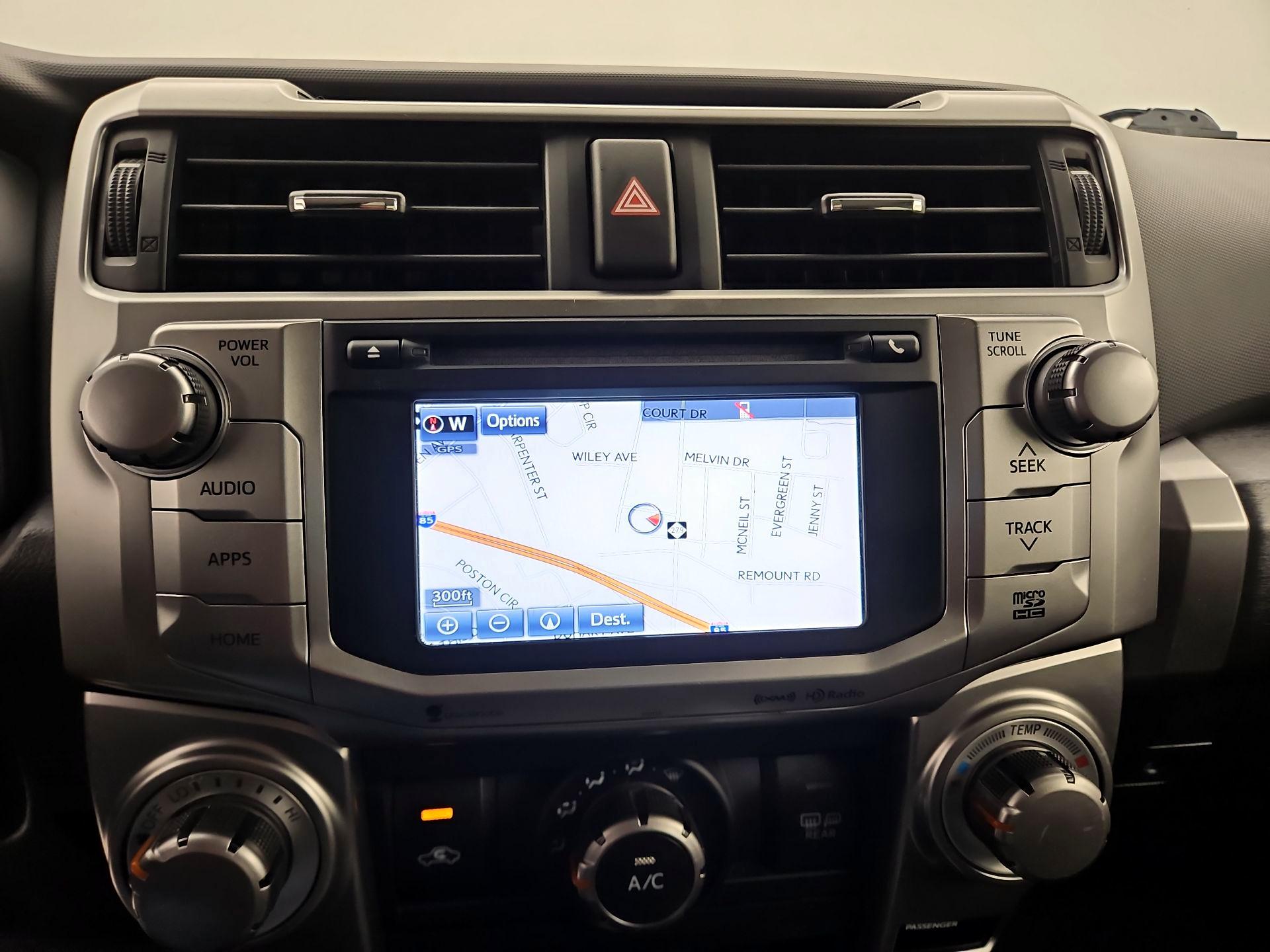Thumbnail: 2016 Toyota 4Runner - 12