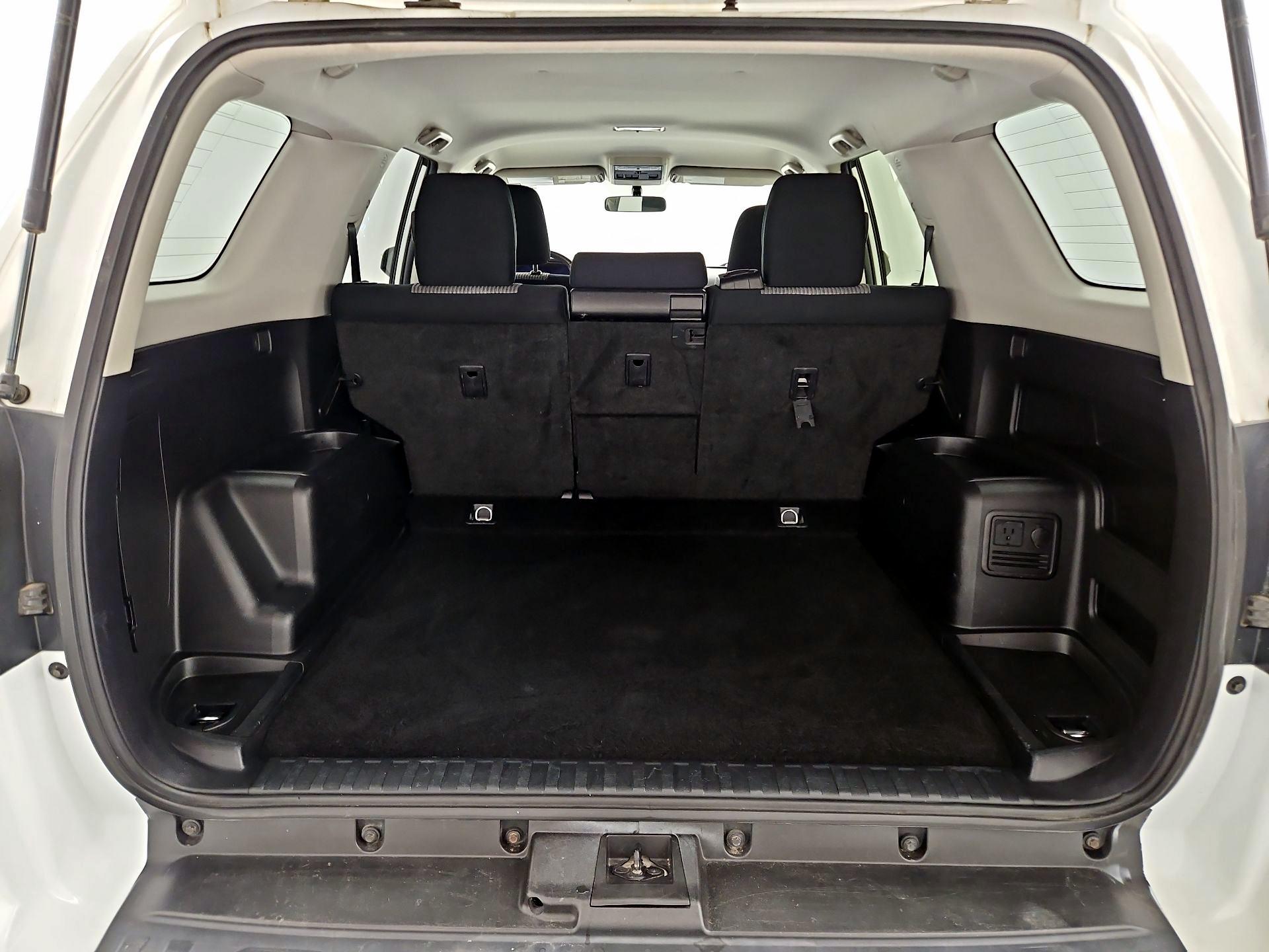 Thumbnail: 2016 Toyota 4Runner - 19