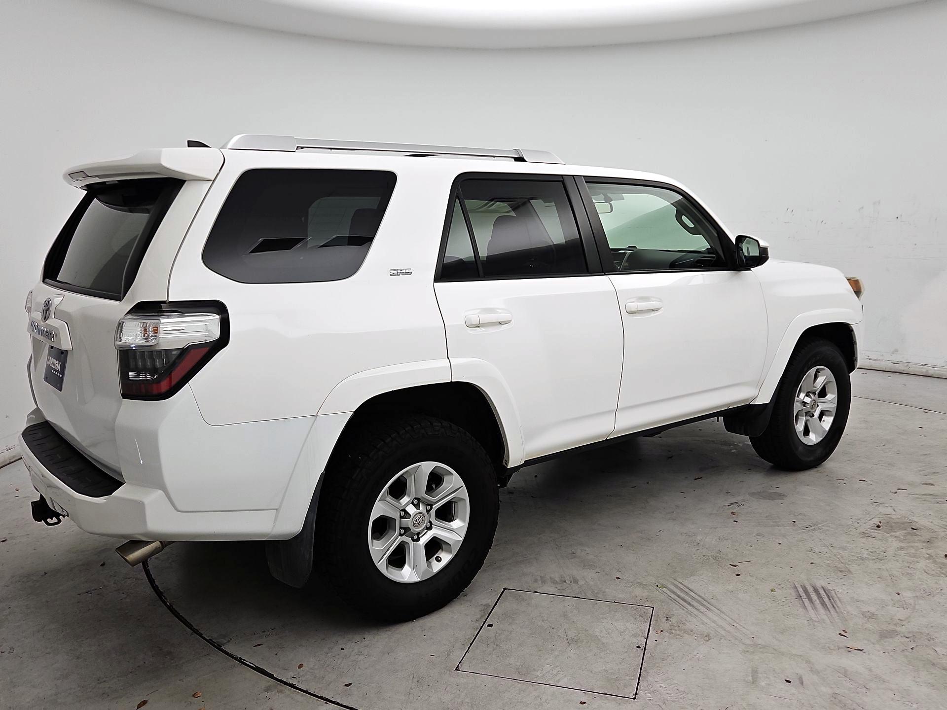 Thumbnail: 2016 Toyota 4Runner - 5