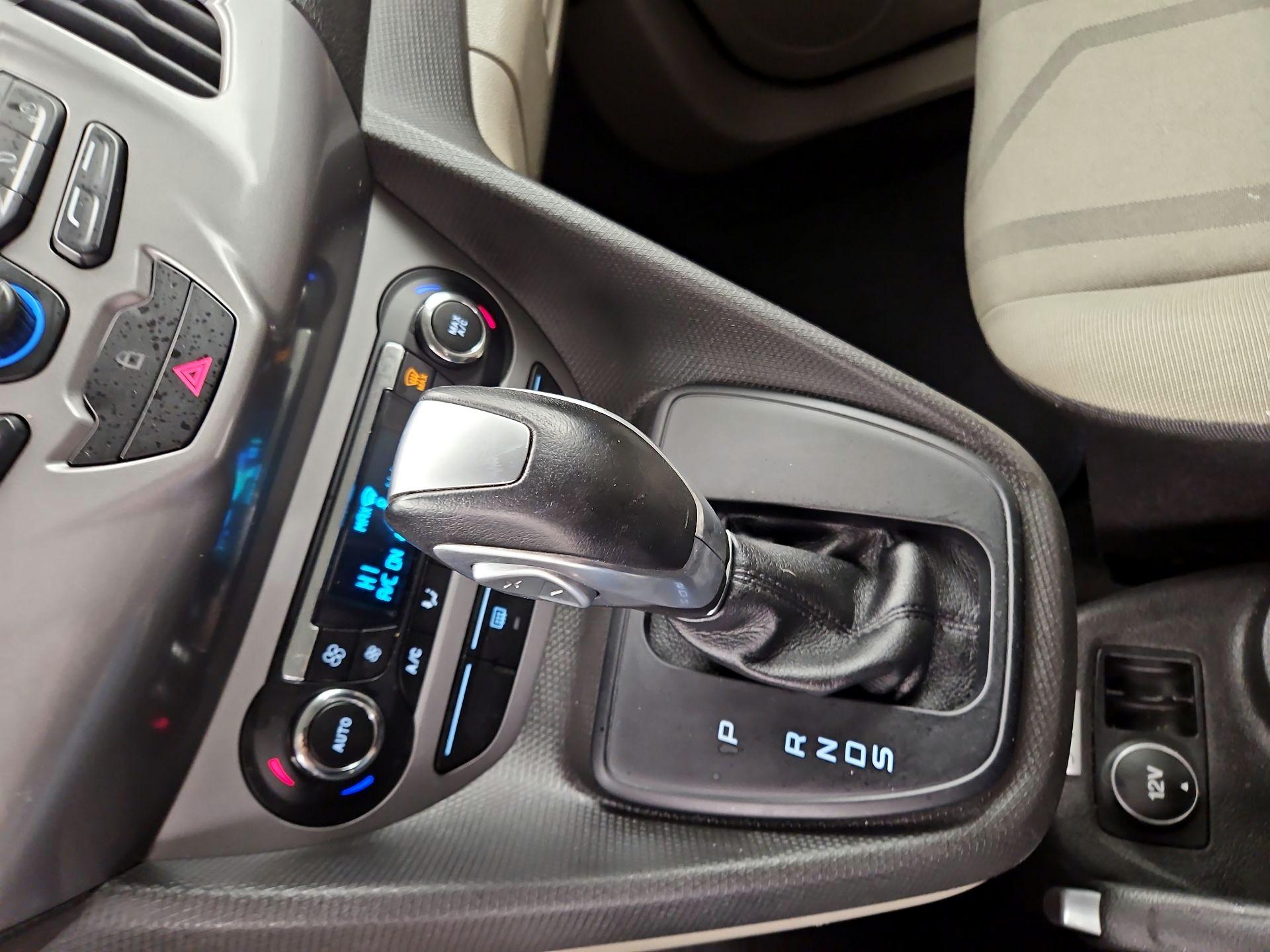 Thumbnail: 2016 Ford Transit Series - 15