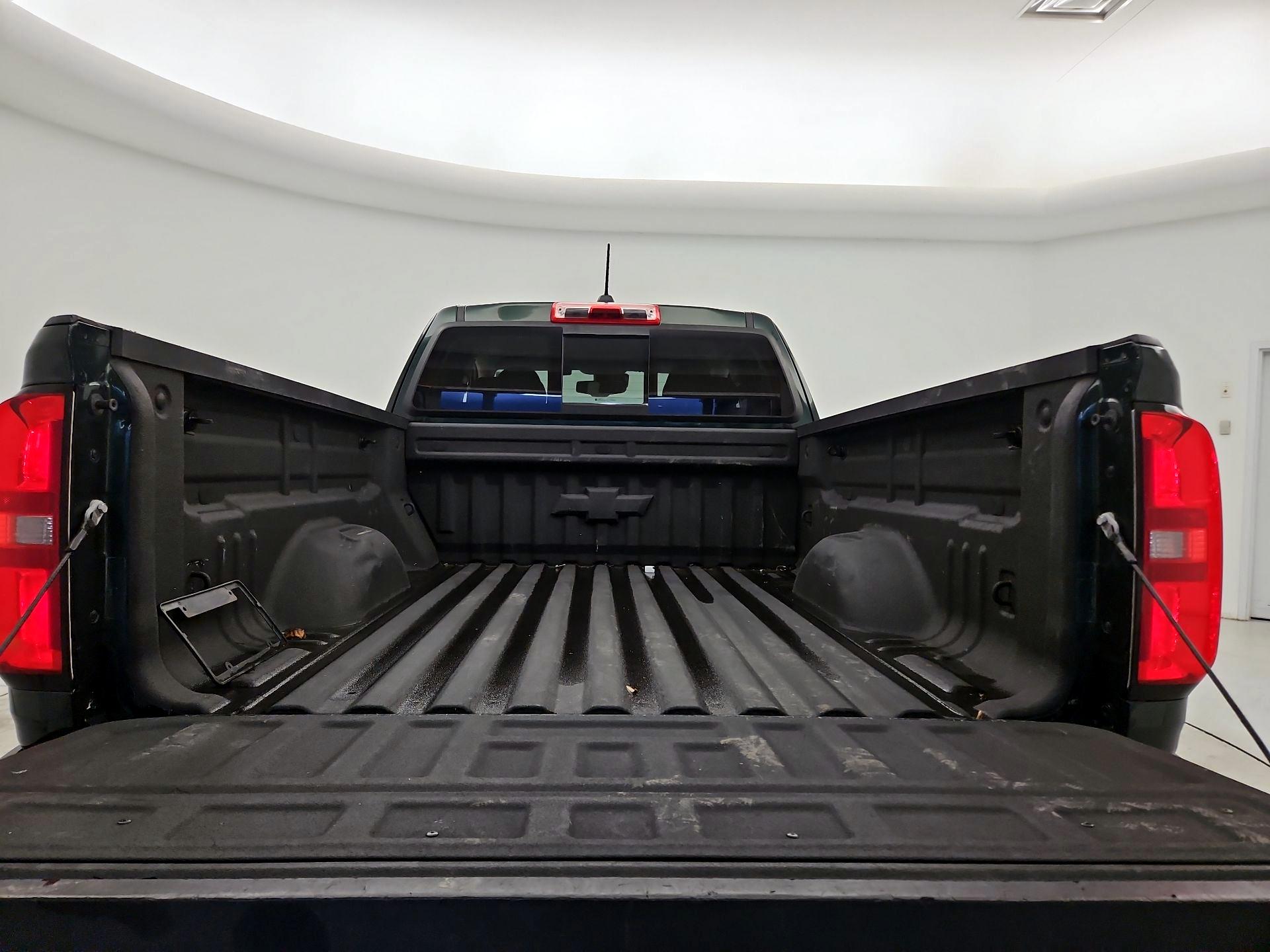 Thumbnail: 2015 Chevrolet Colorado - 20