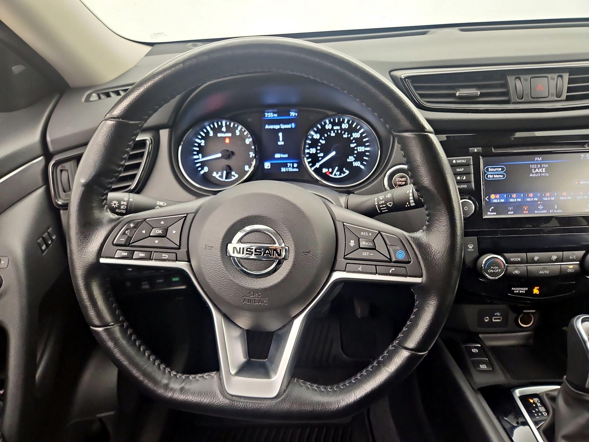 Thumbnail: 2020 Nissan Rogue - 10