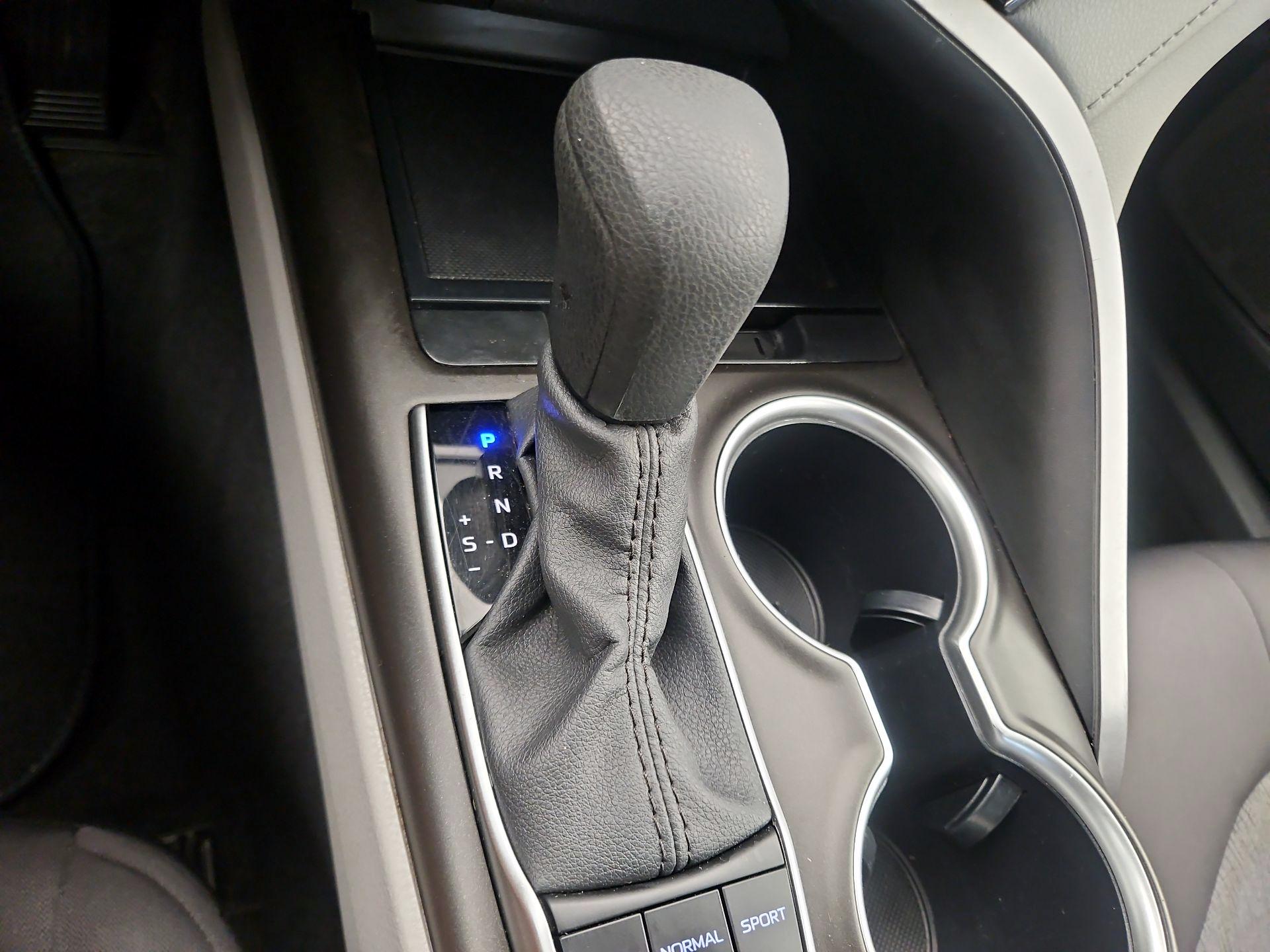 Thumbnail: 2024 Toyota Camry - 17