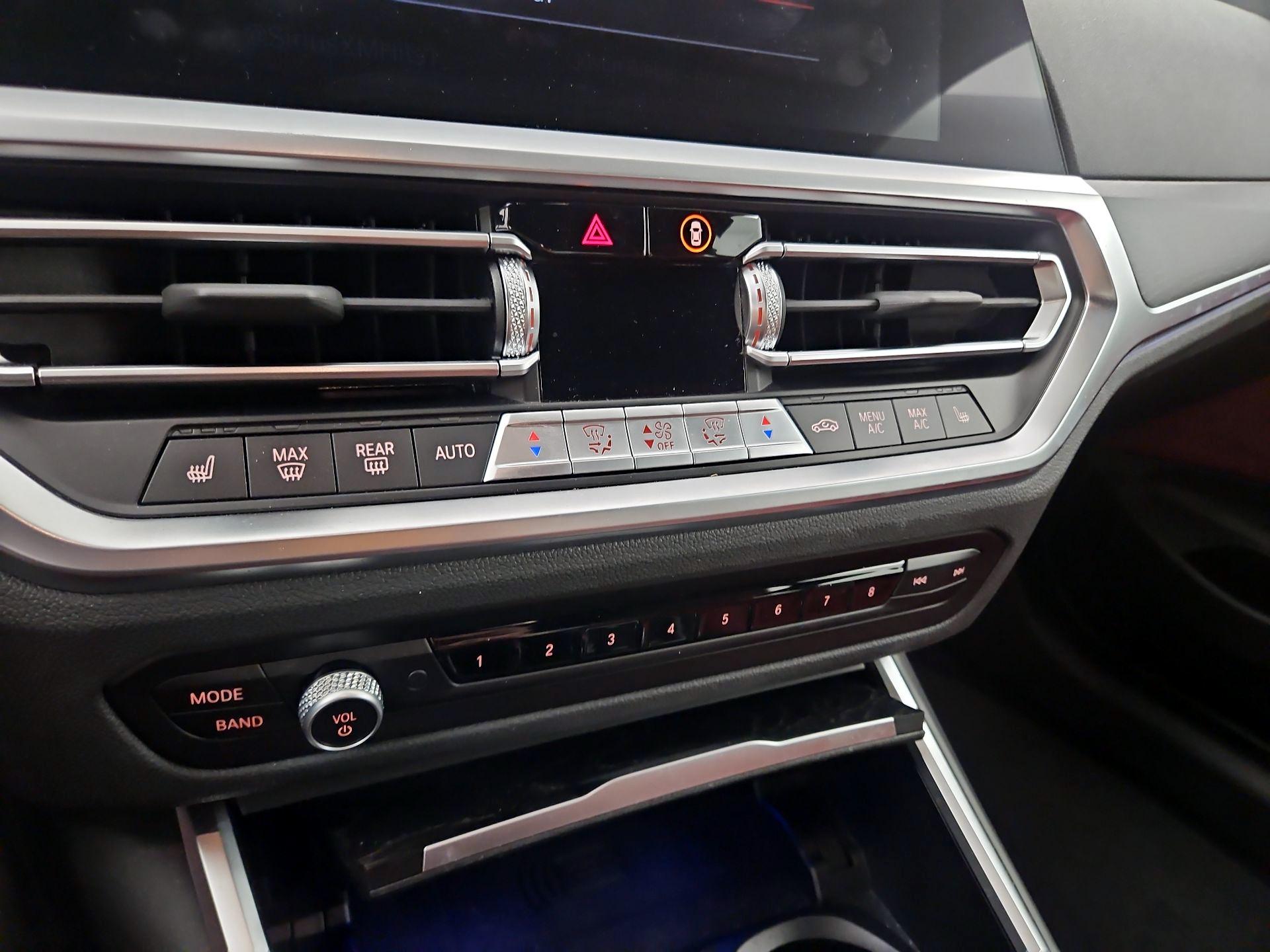 Thumbnail: 2023 BMW 4 Series - 16