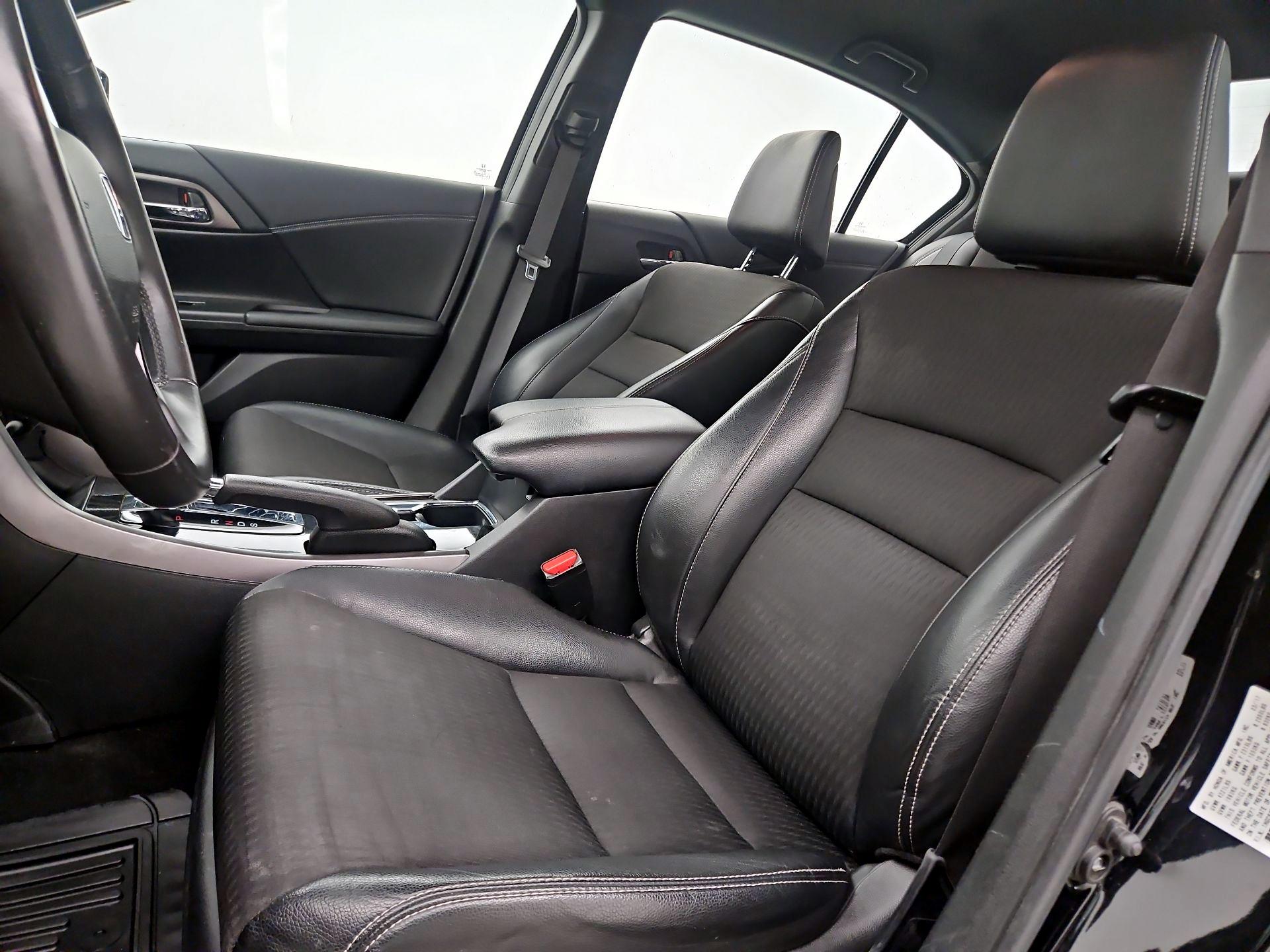 Thumbnail: 2017 Honda Accord - 11
