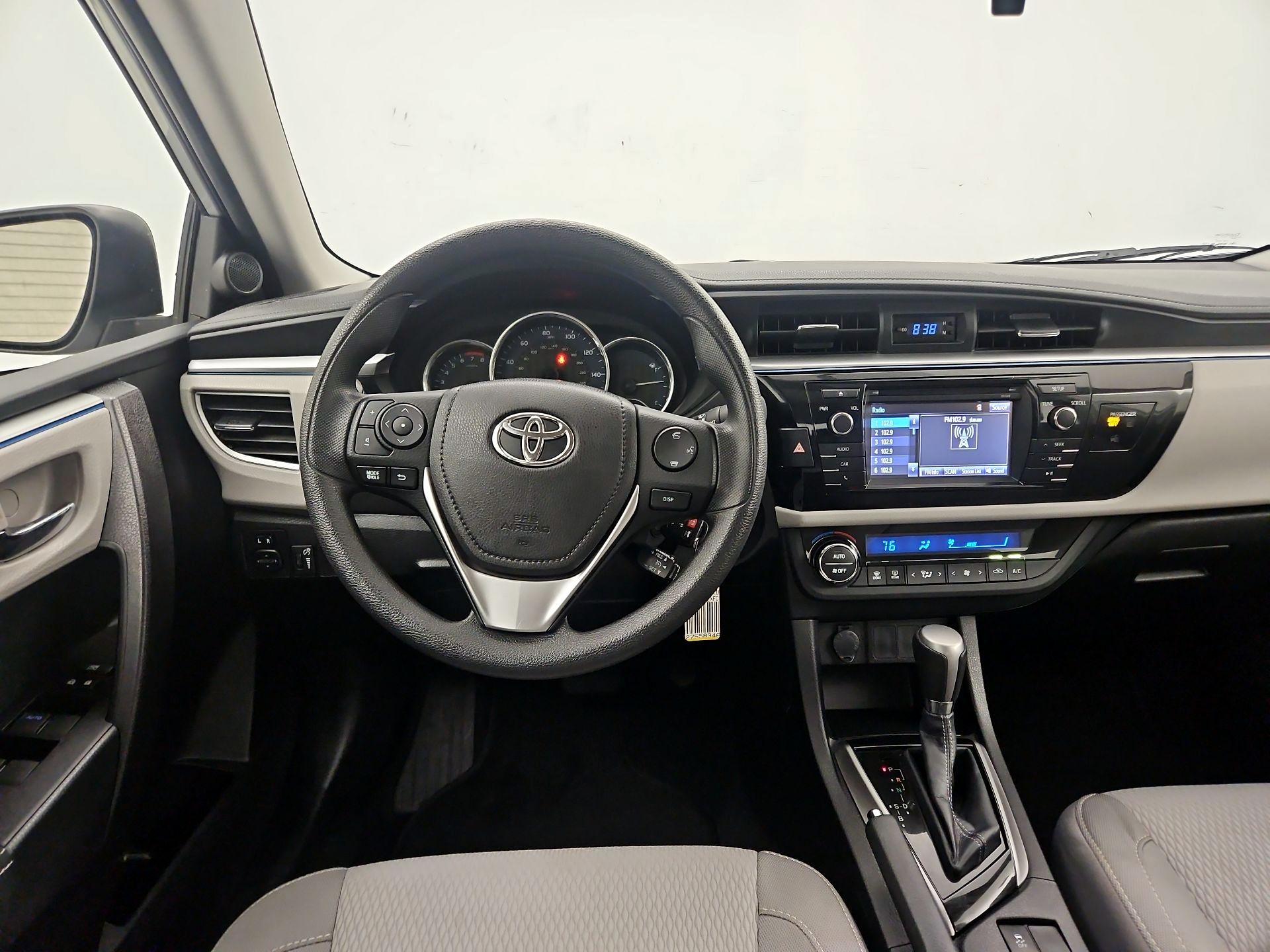 Thumbnail: 2015 Toyota Corolla - 10