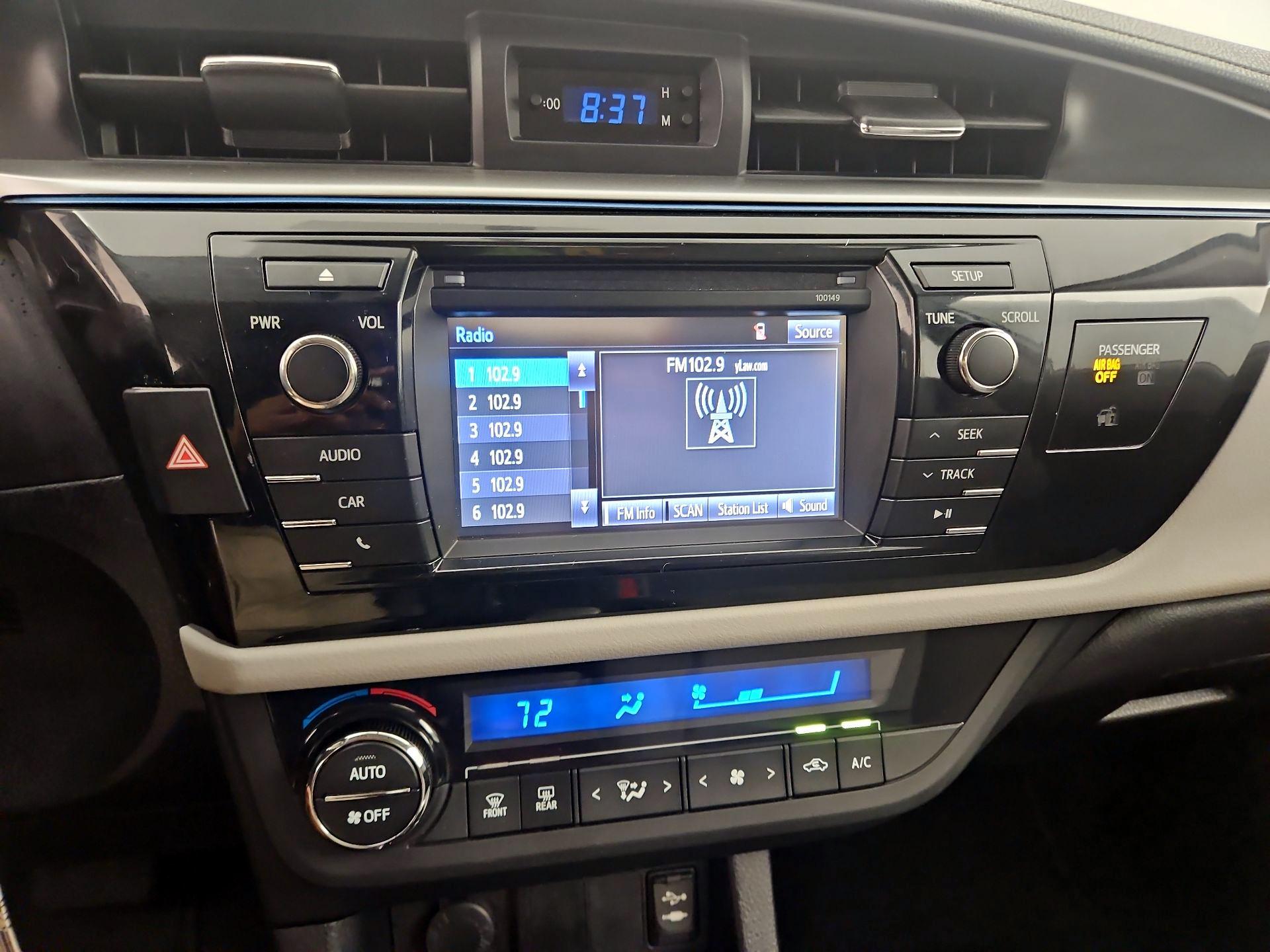 Thumbnail: 2015 Toyota Corolla - 15