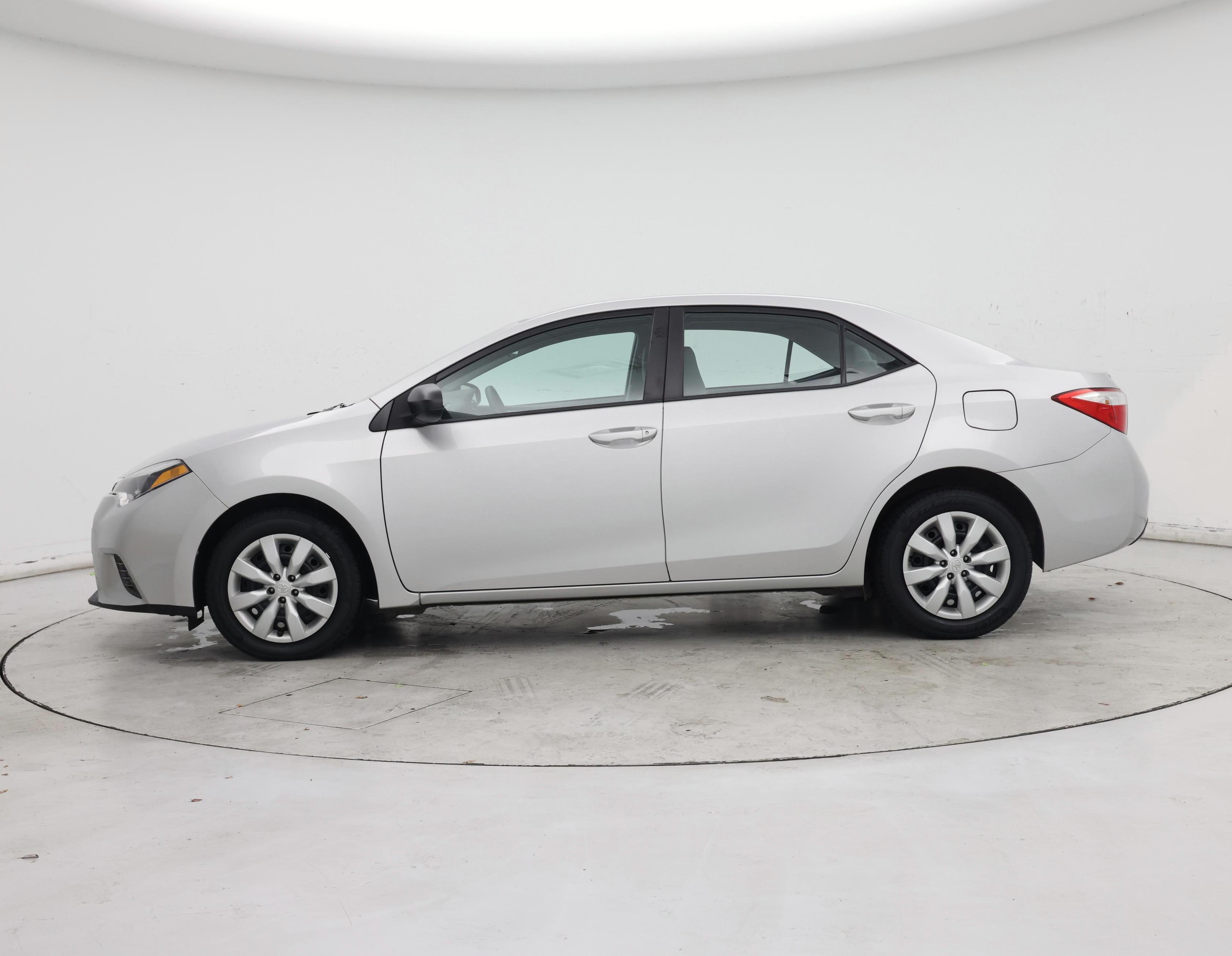 Thumbnail: 2015 Toyota Corolla - 3