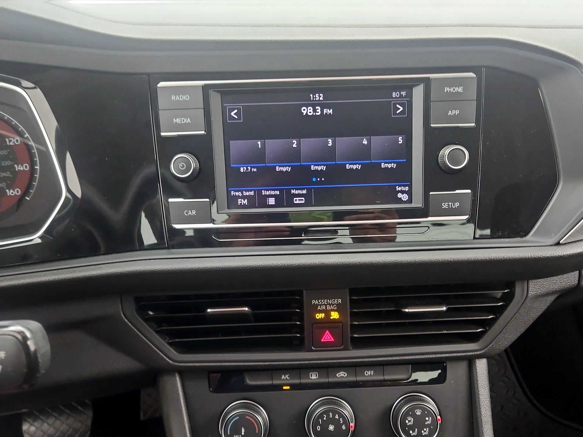 Thumbnail: 2019 Volkswagen Jetta - 15
