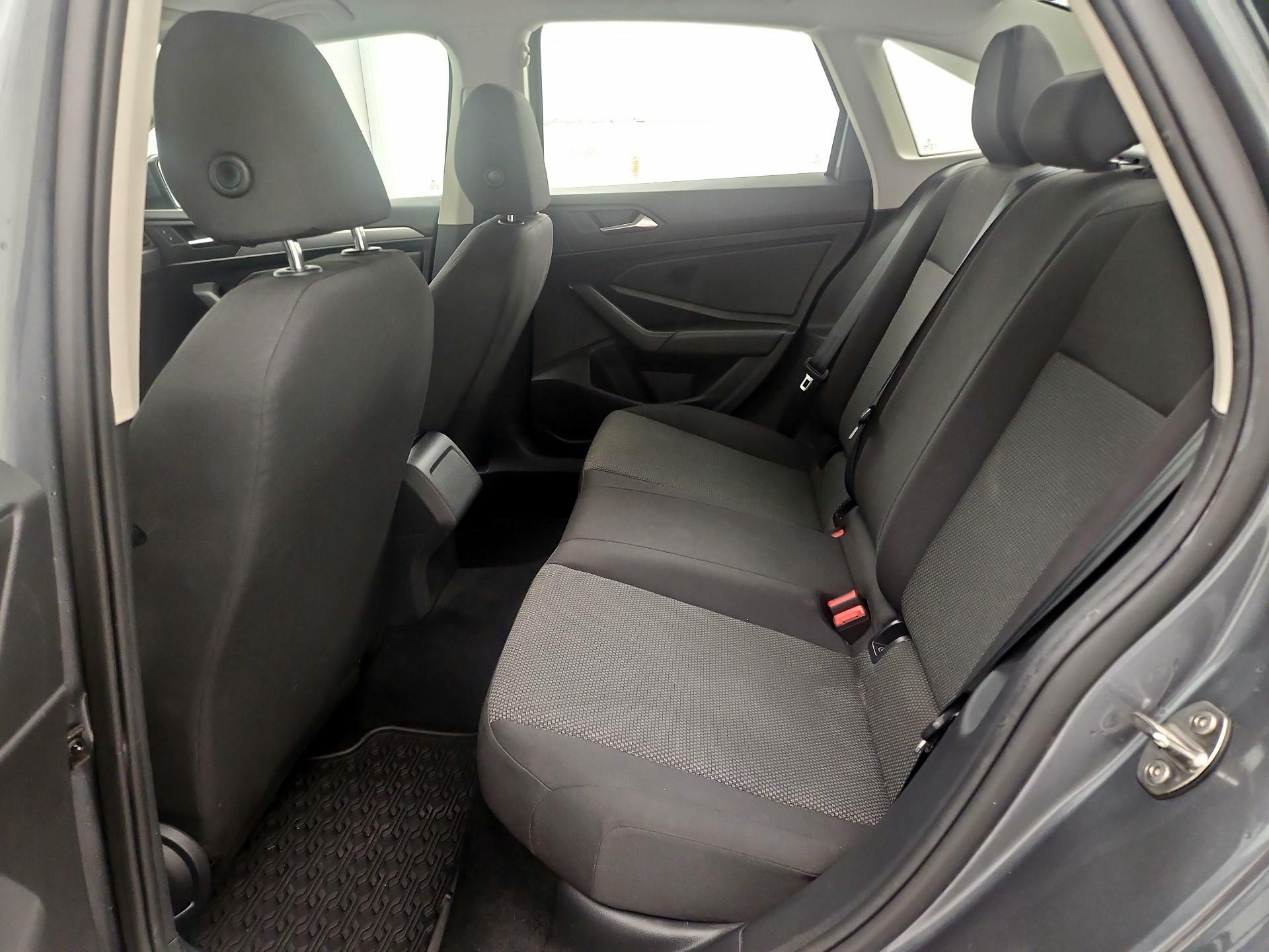 Thumbnail: 2019 Volkswagen Jetta - 19
