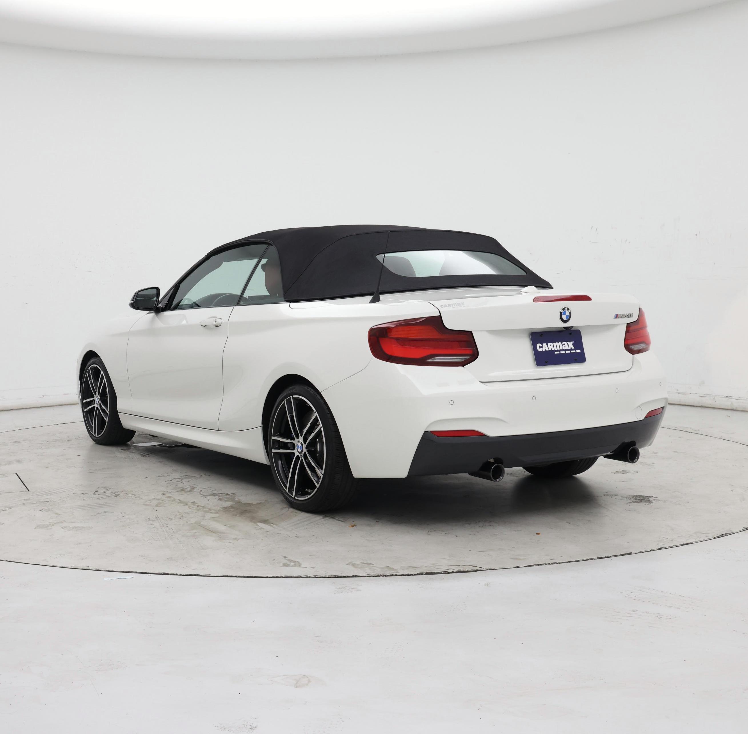 Thumbnail: 2021 BMW 2 Series - 2