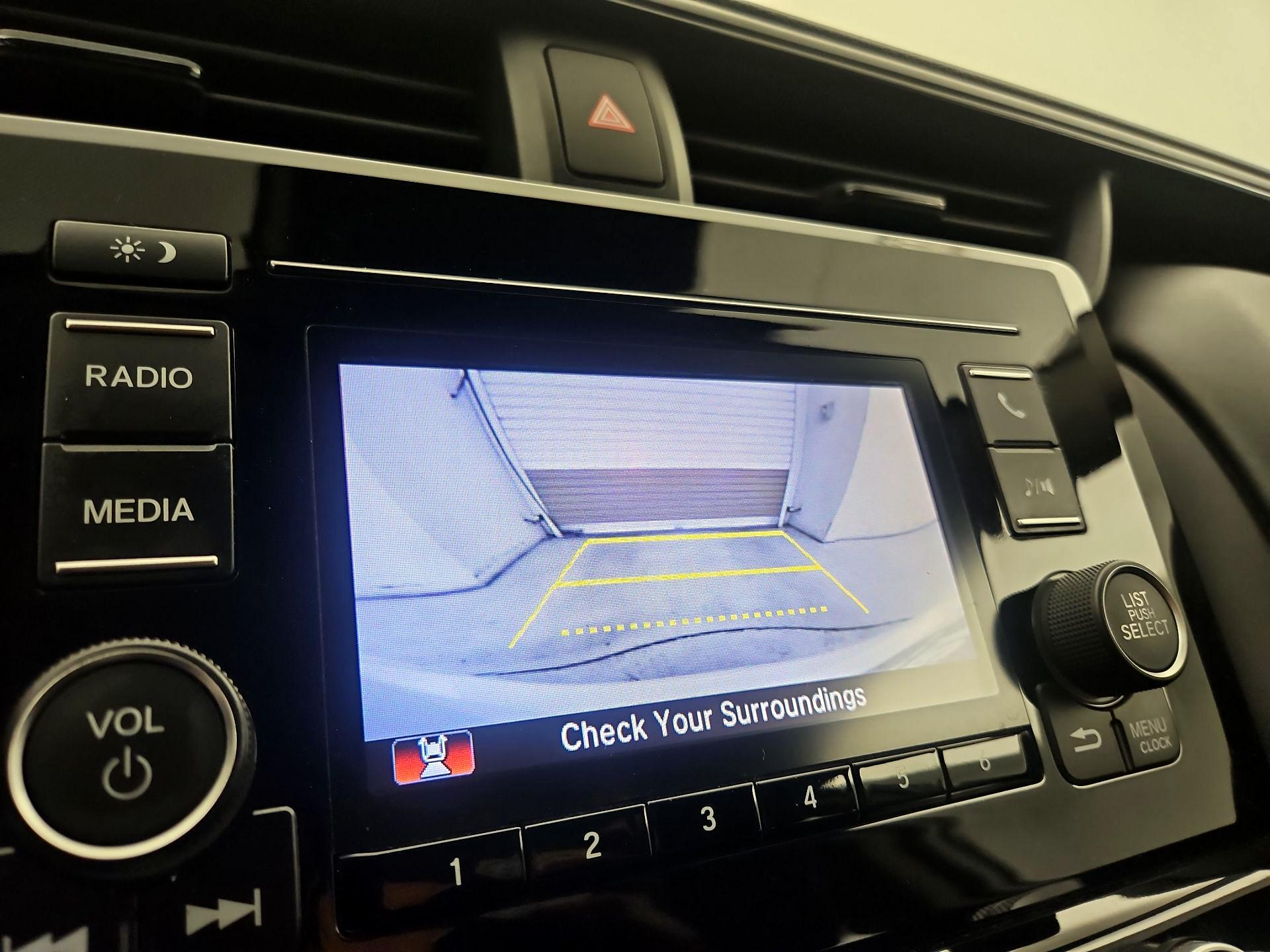 Thumbnail: 2019 Honda Insight - 14