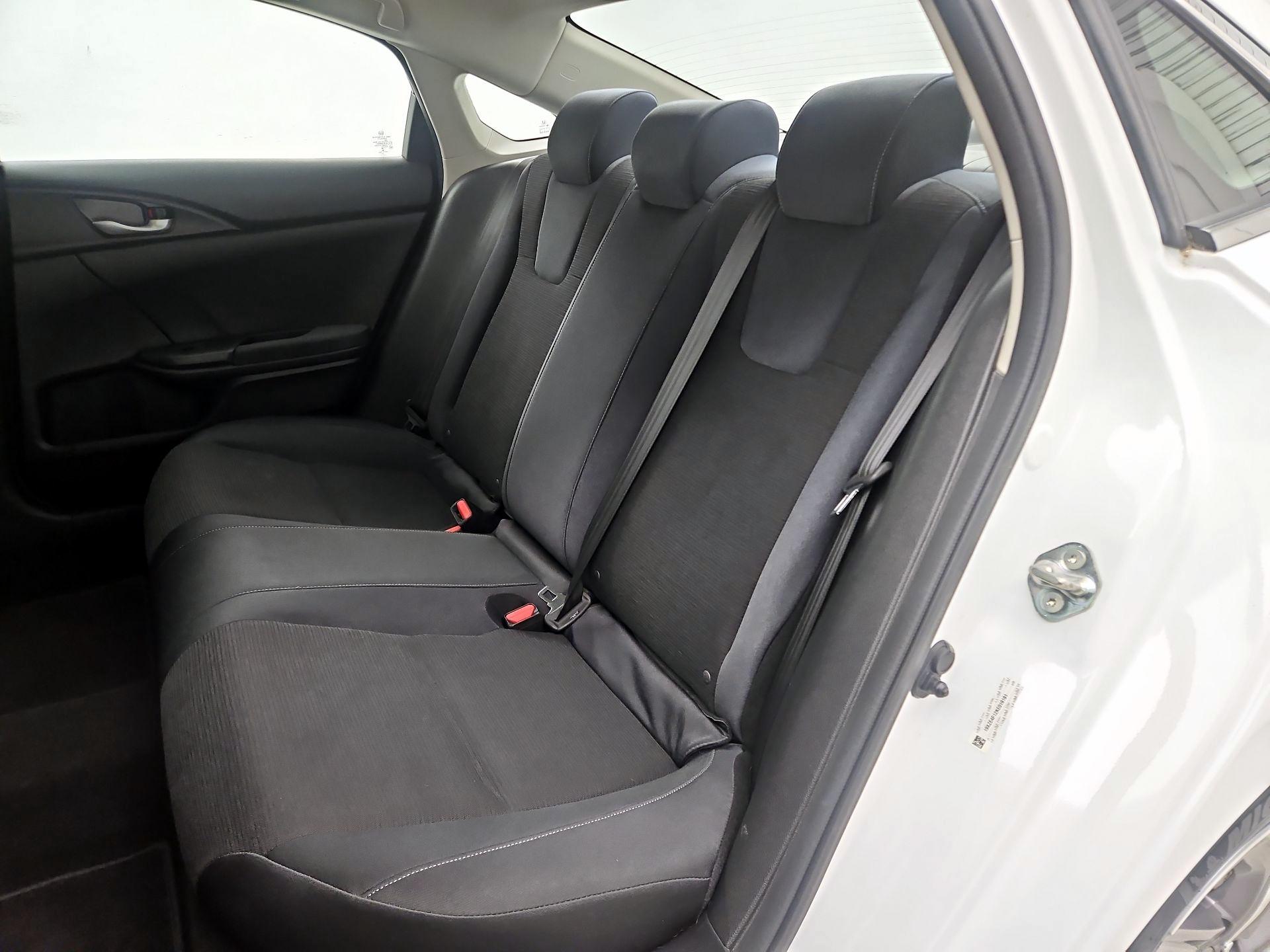 Thumbnail: 2019 Honda Insight - 19