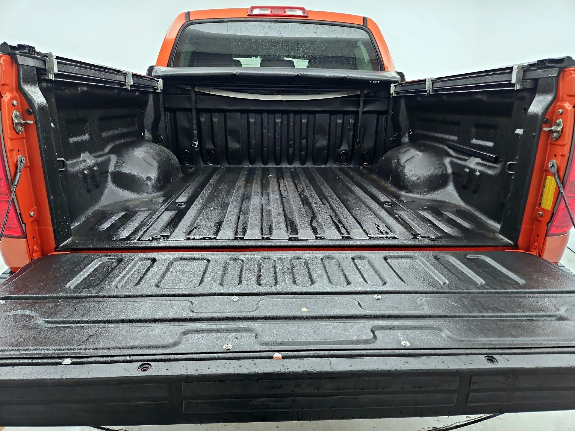 Thumbnail: 2017 Toyota Tundra - 19