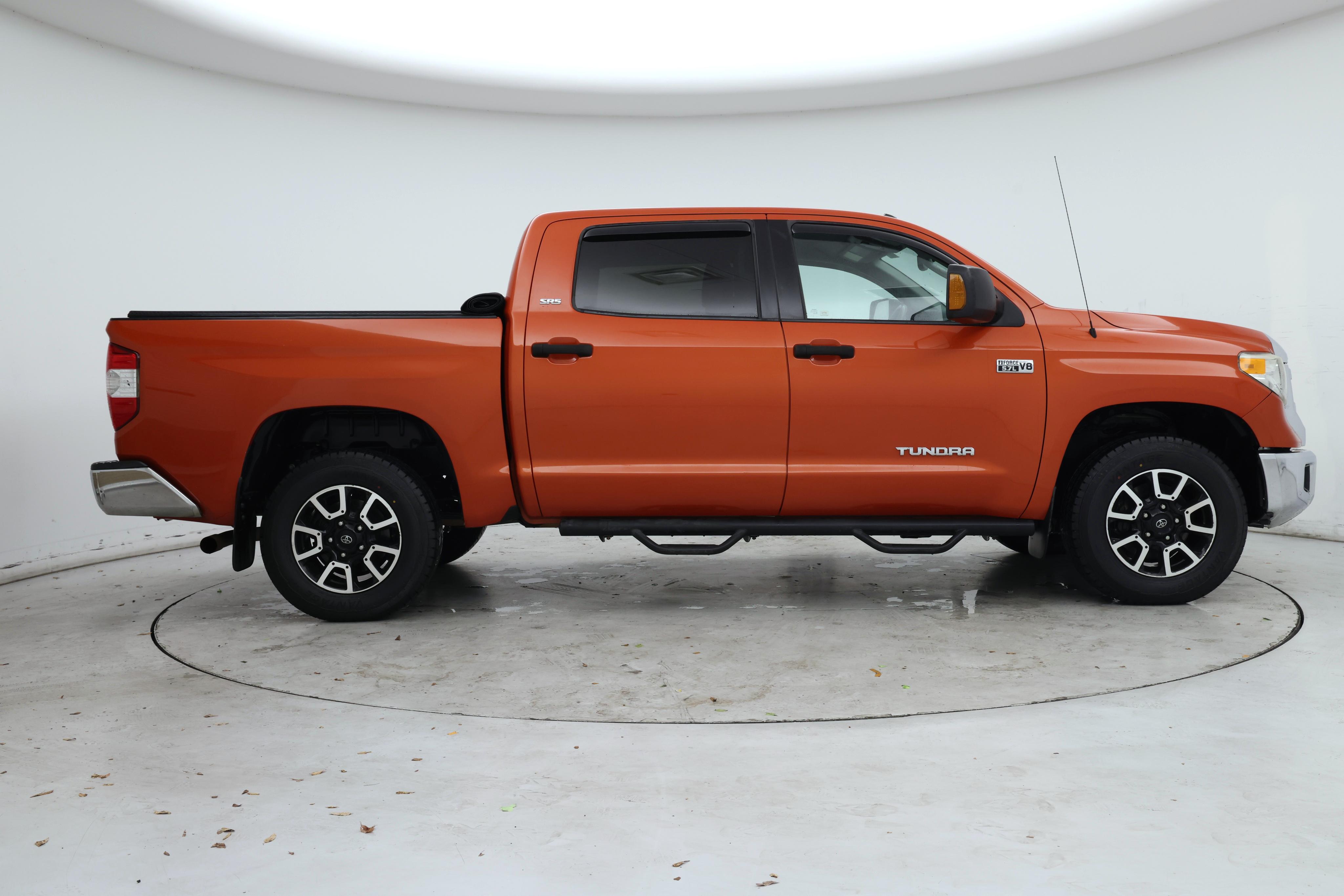 Thumbnail: 2017 Toyota Tundra - 7