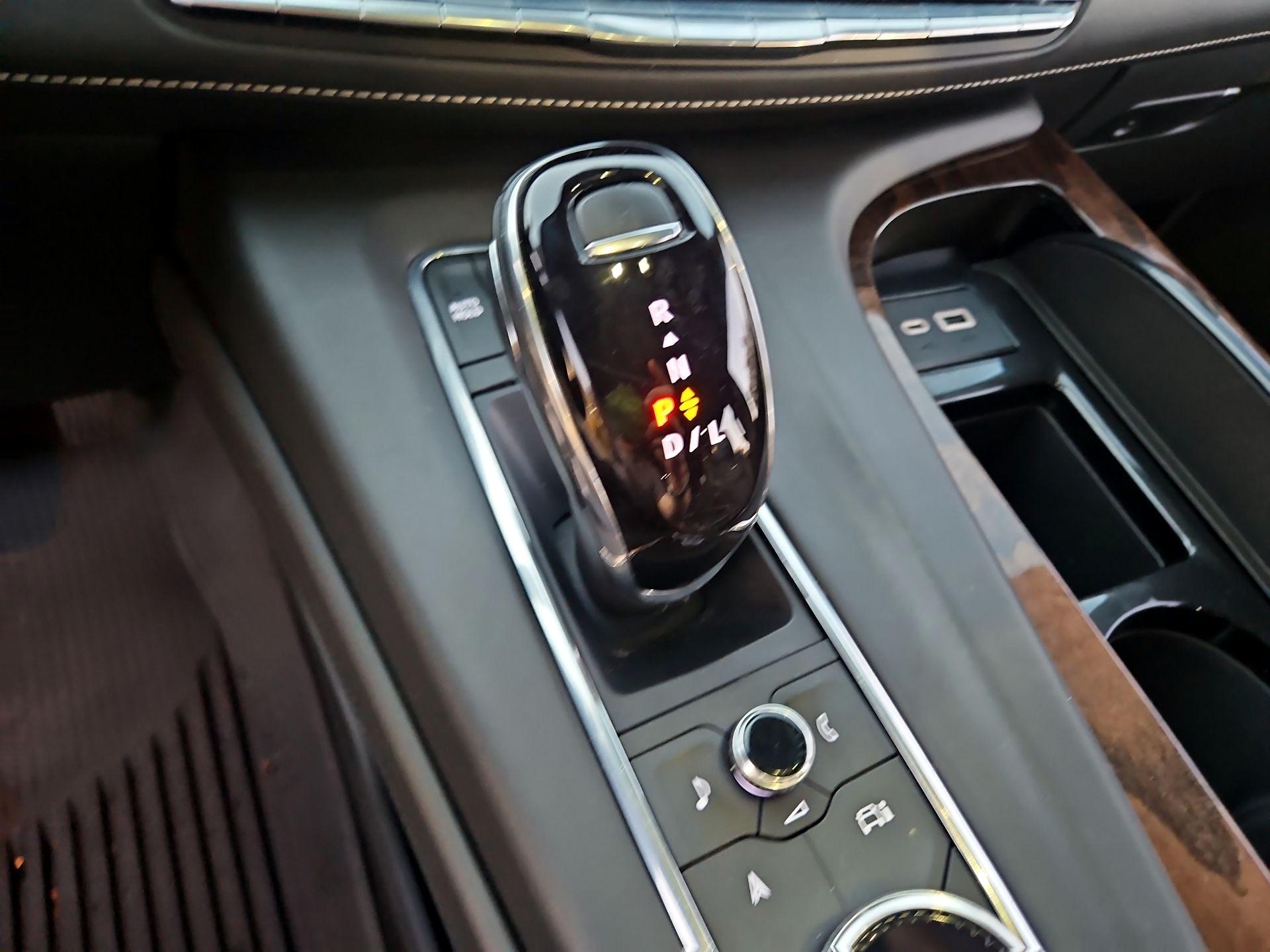 Thumbnail: 2021 Cadillac Escalade - 18