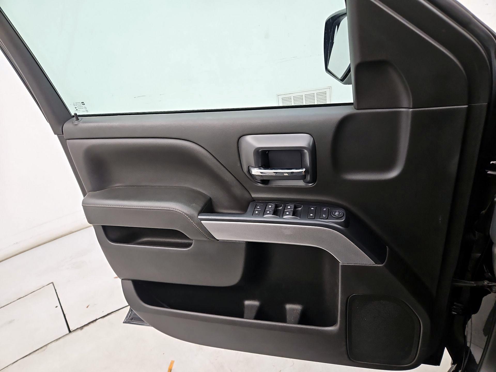 Thumbnail: 2019 Chevrolet Silverado 1500 - 12