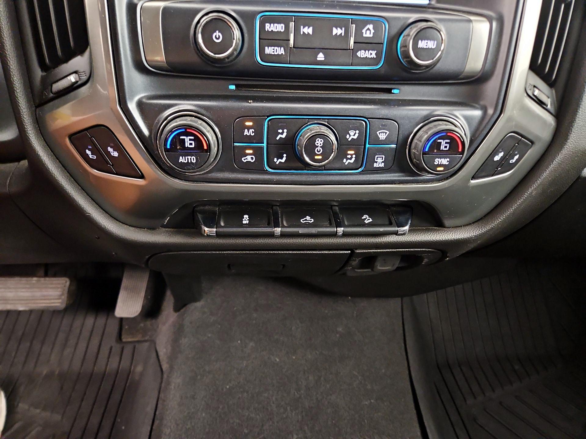 Thumbnail: 2019 Chevrolet Silverado 1500 - 16