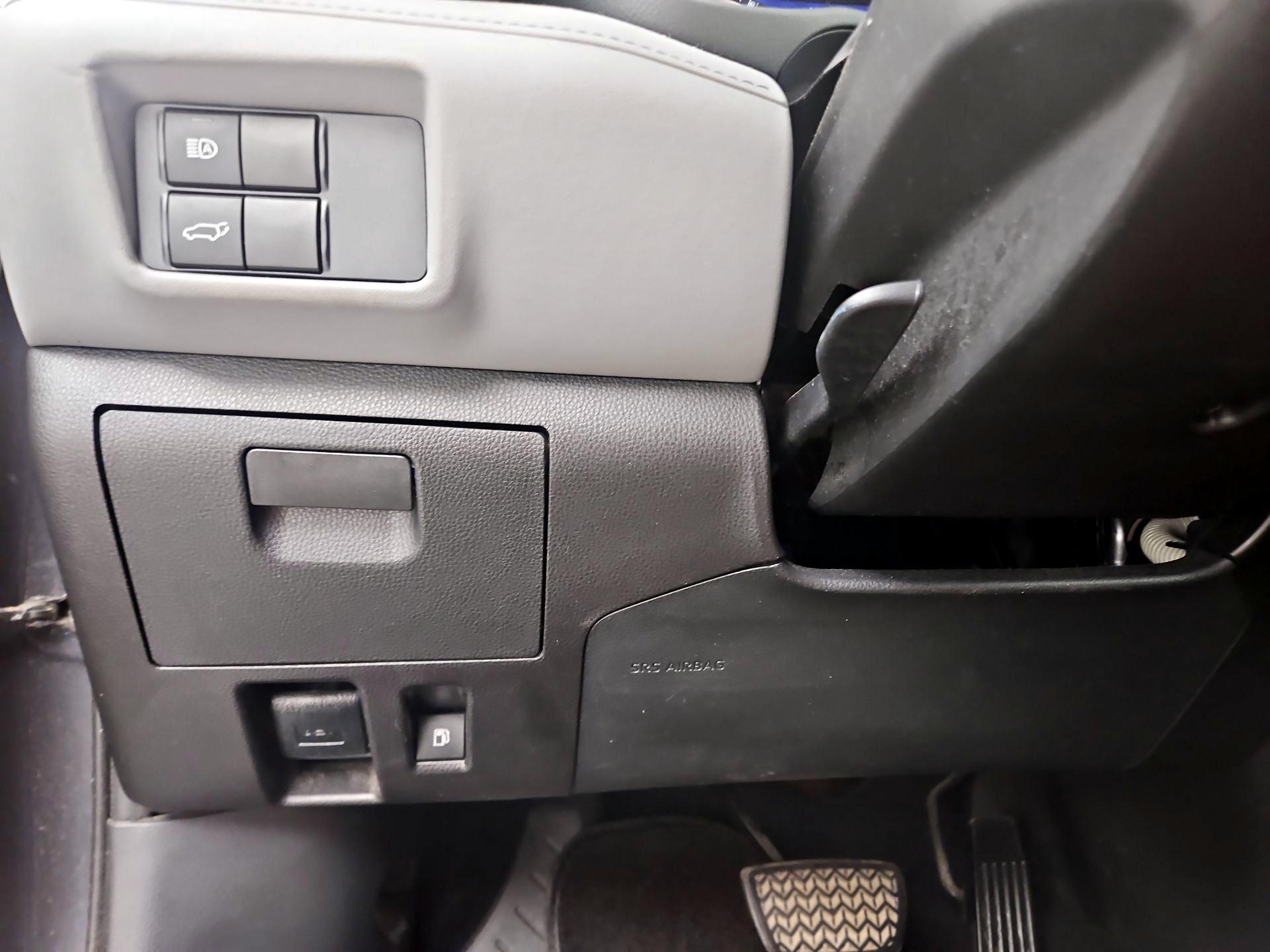 Thumbnail: 2021 Toyota Highlander - 13