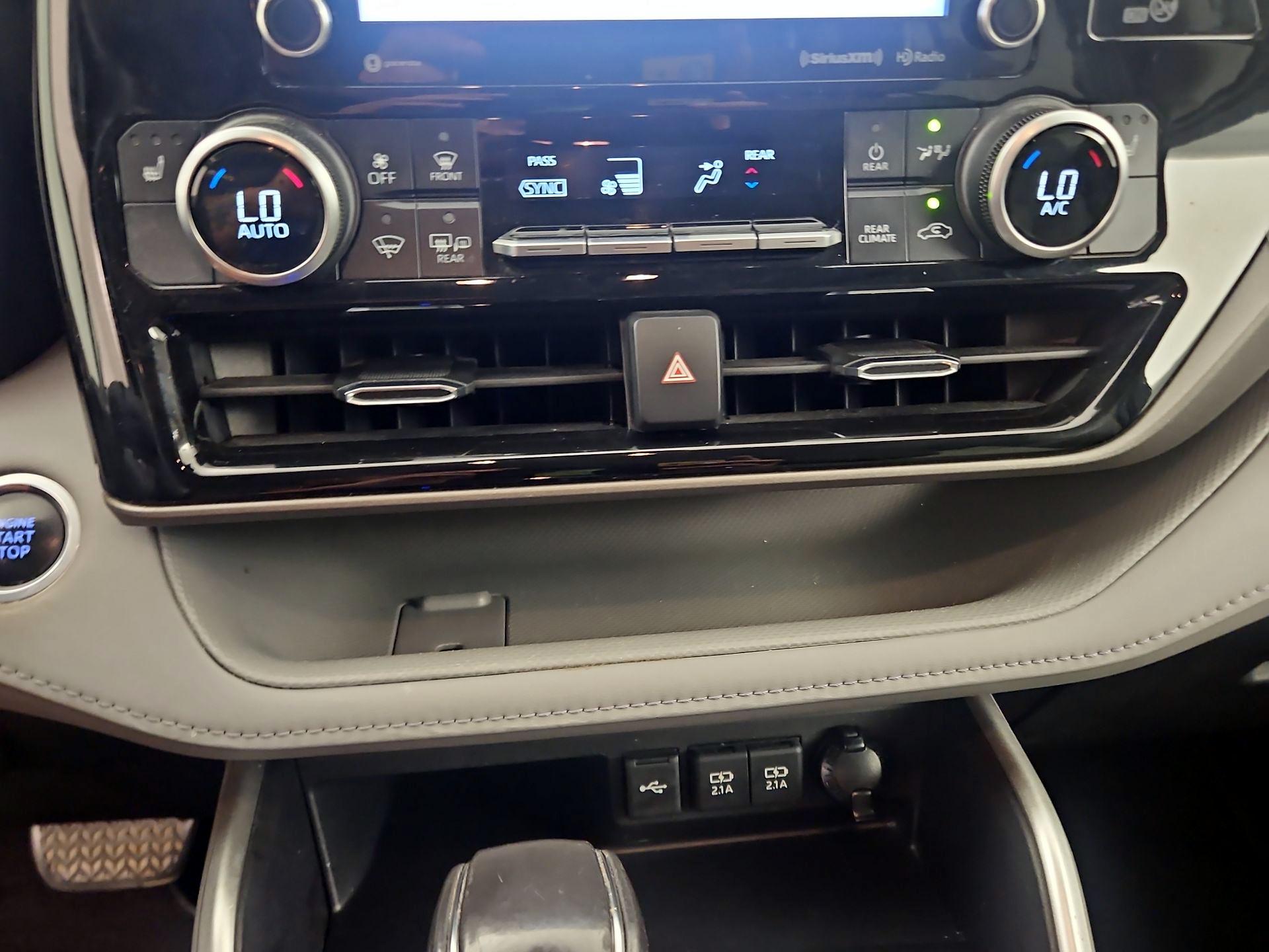 Thumbnail: 2021 Toyota Highlander - 16